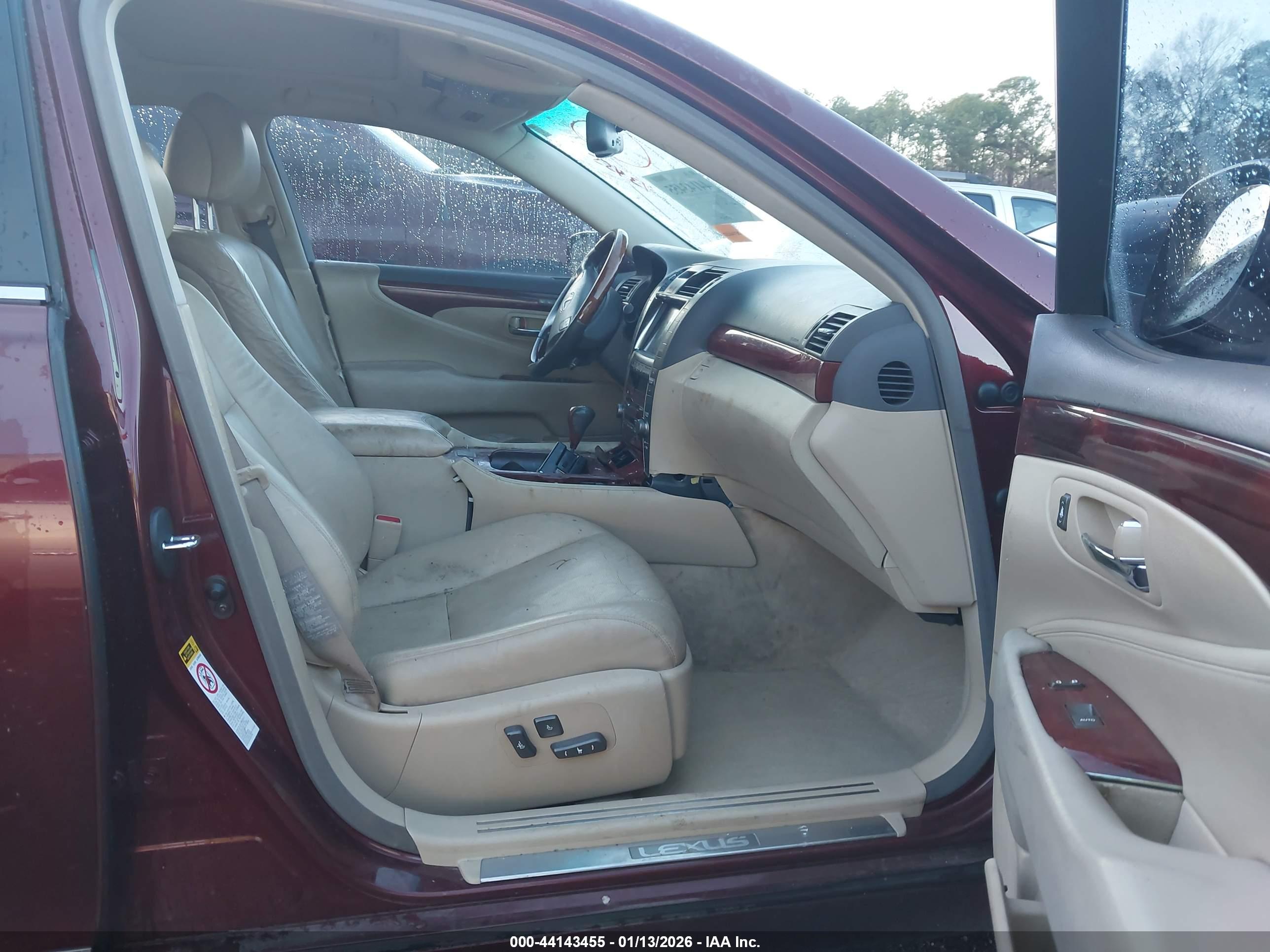 LEXUS LS image 5