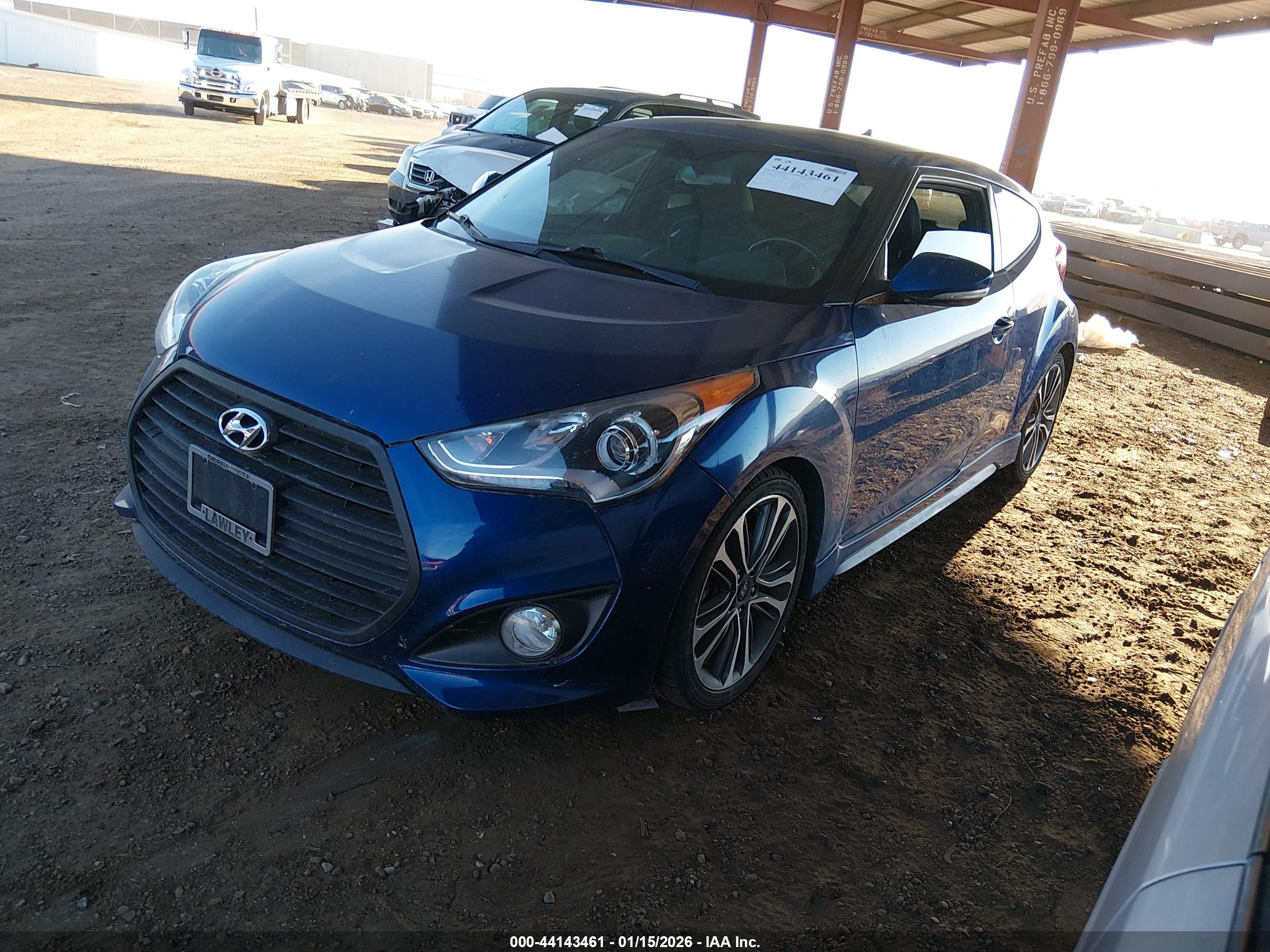 HYUNDAI VELOSTER image 2