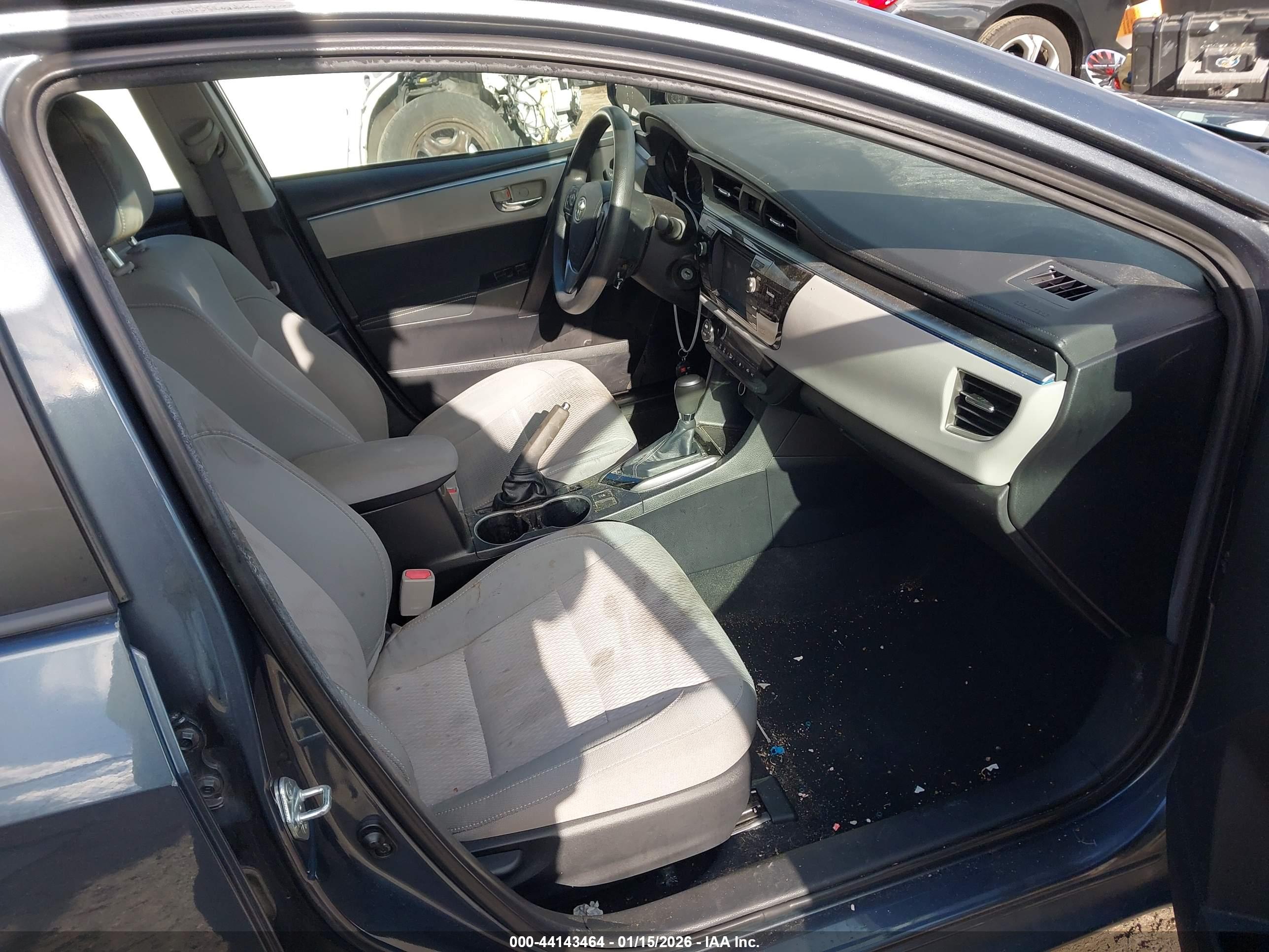 TOYOTA COROLLA image 5