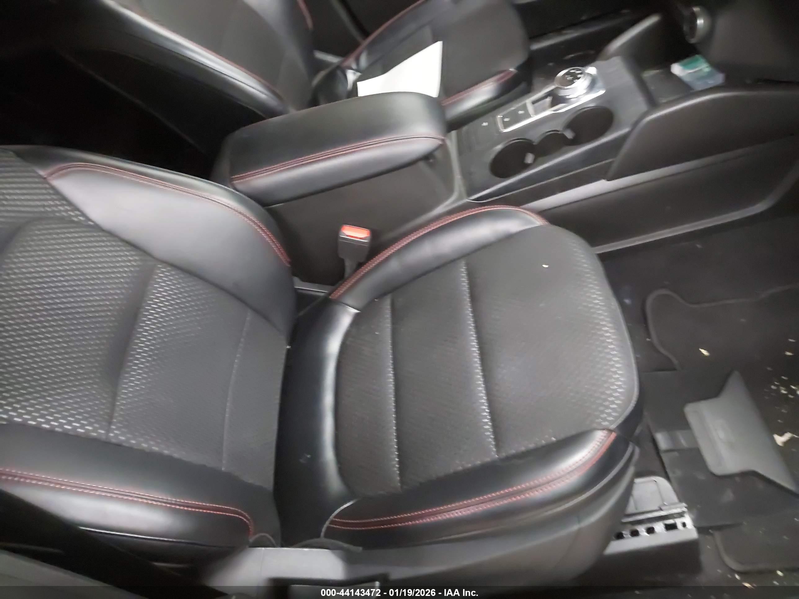 FORD ESCAPE image 5