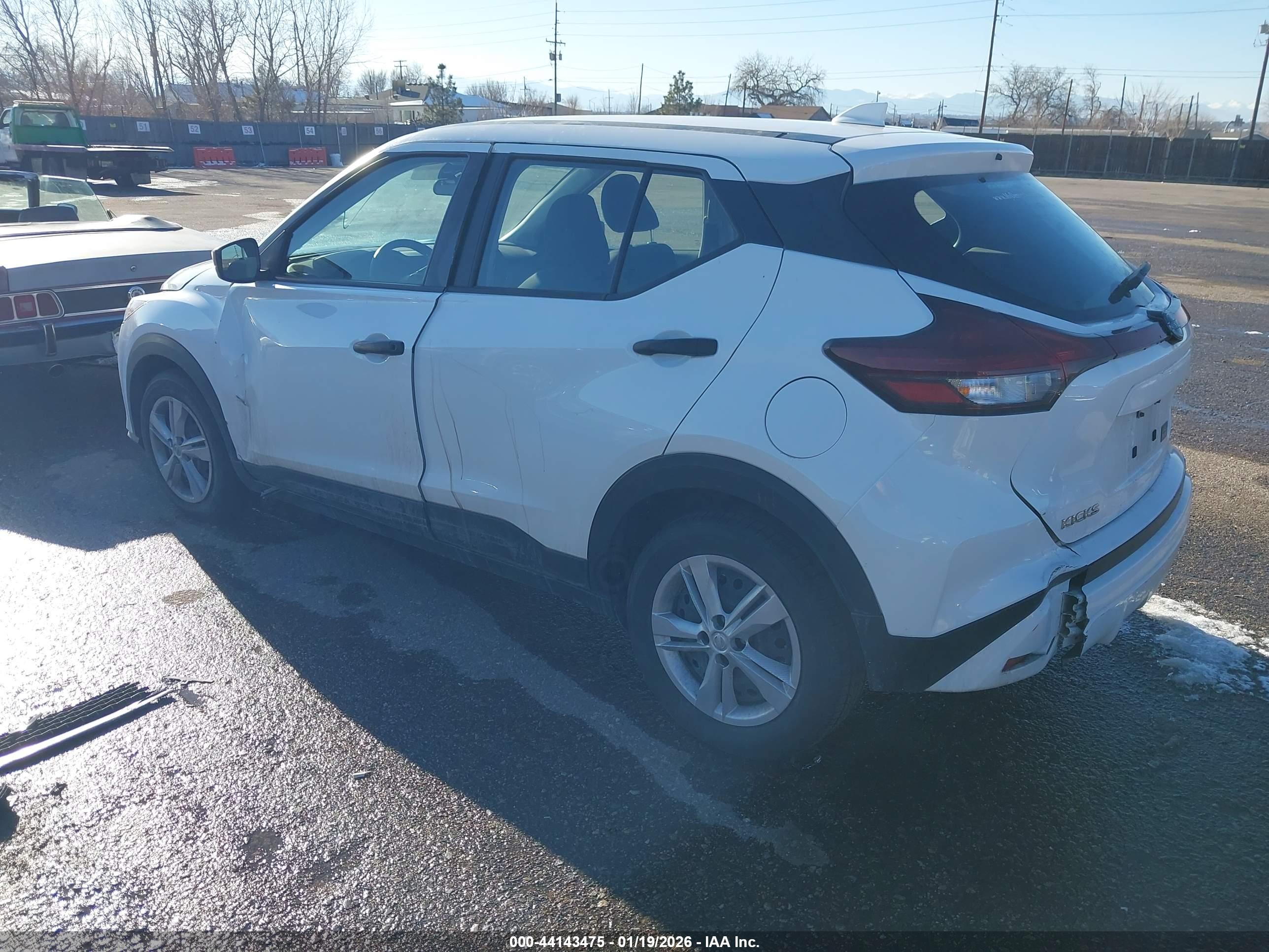 NISSAN KICKS image 3