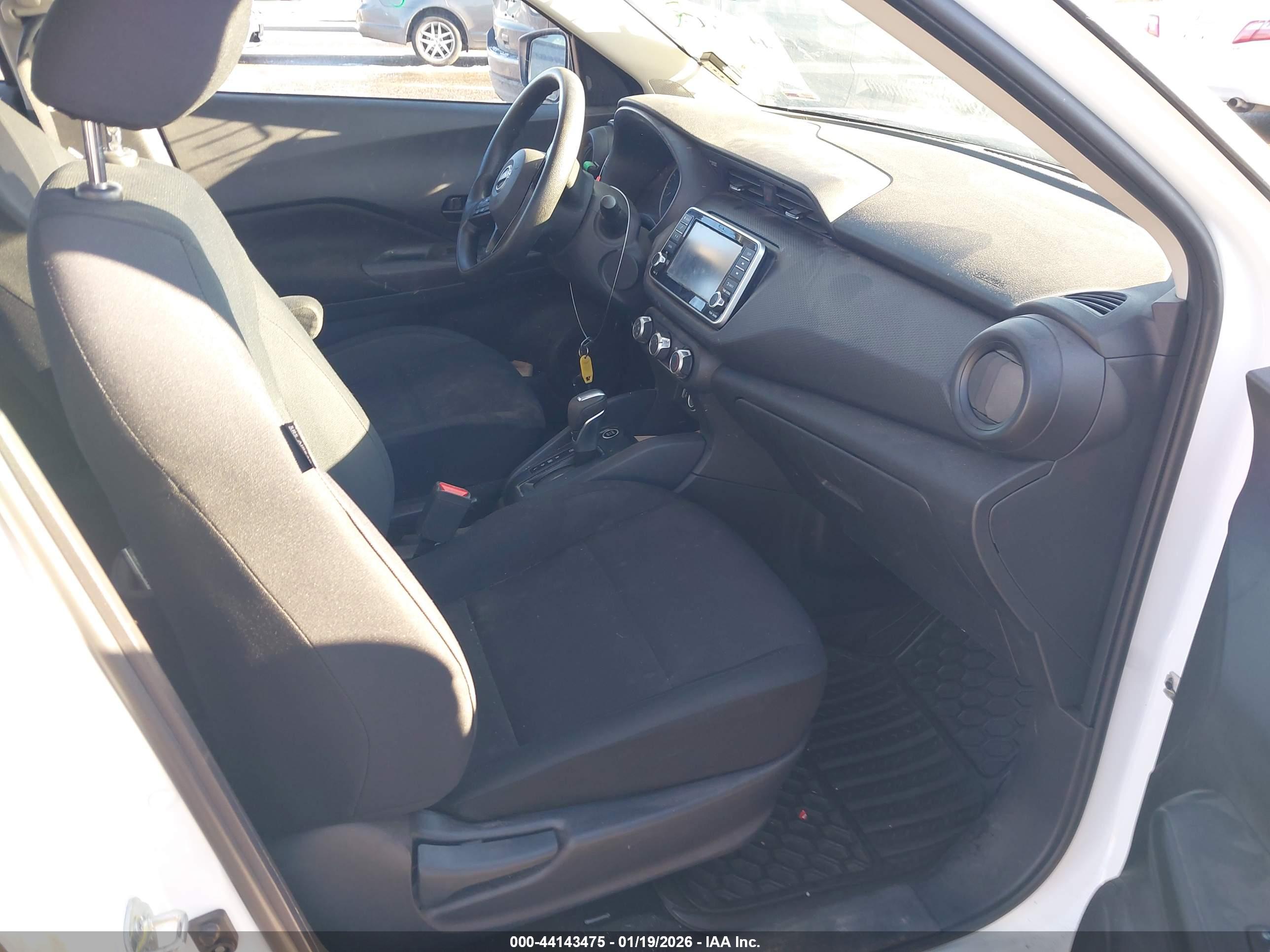 NISSAN KICKS image 5