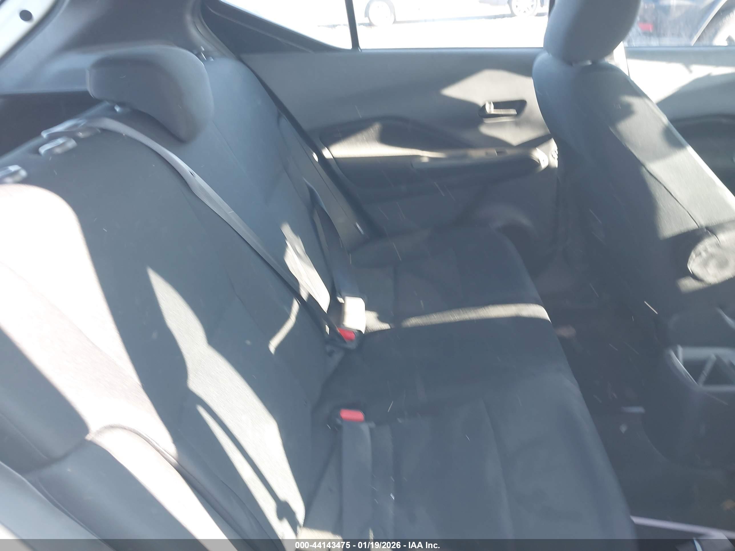 NISSAN KICKS image 8