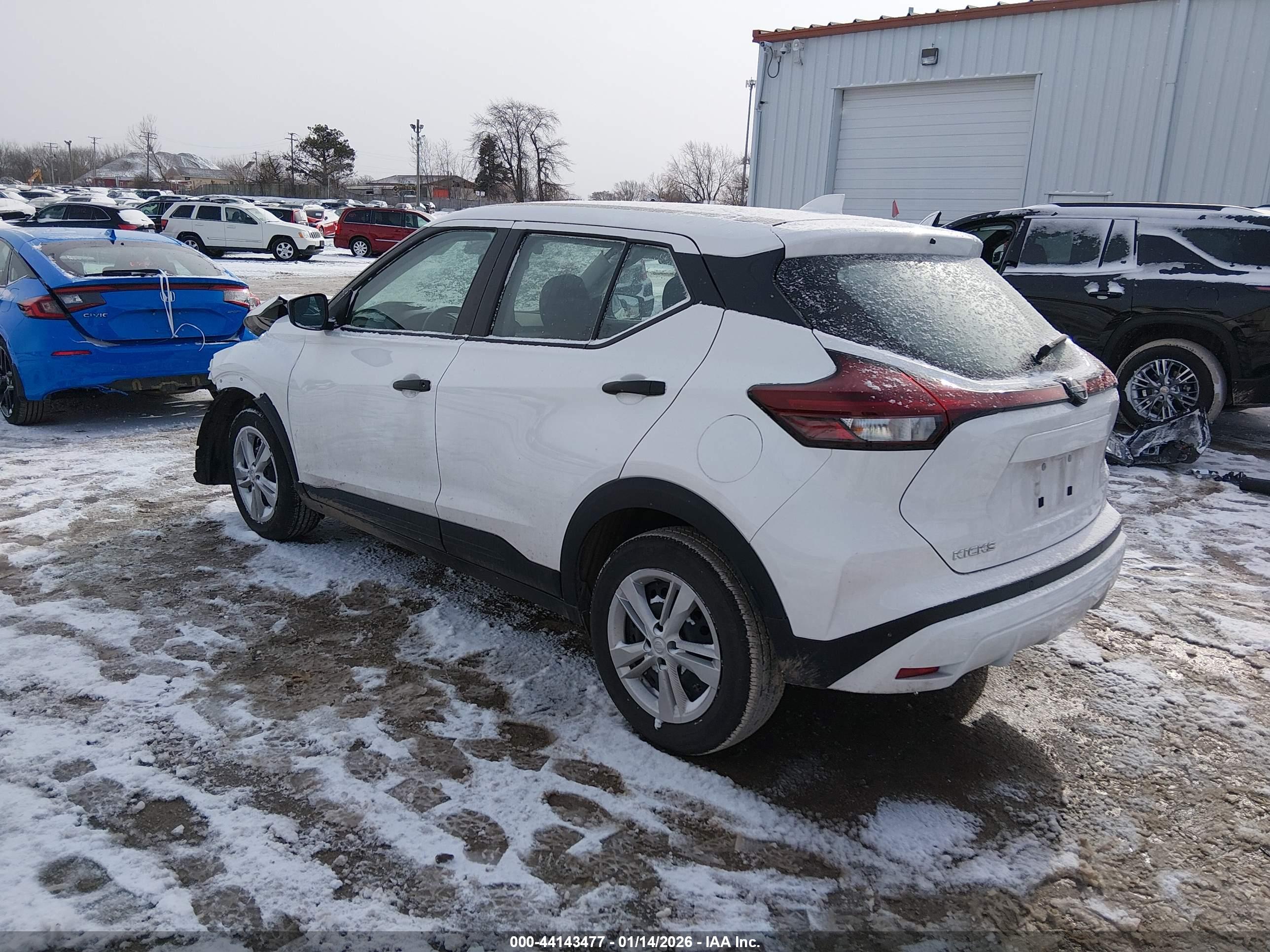 NISSAN KICKS image 3