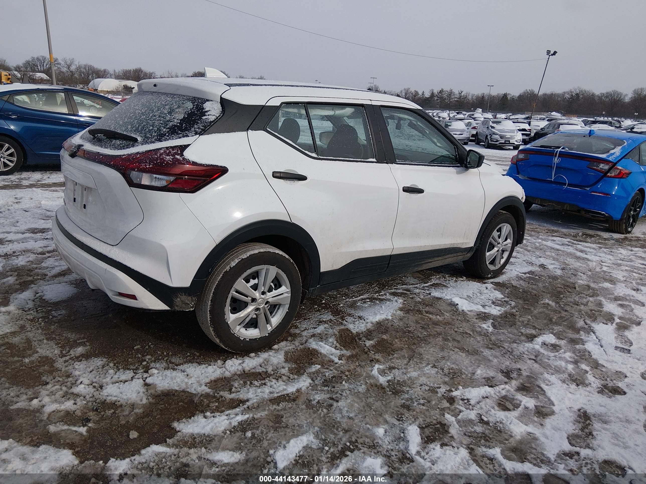 NISSAN KICKS image 4