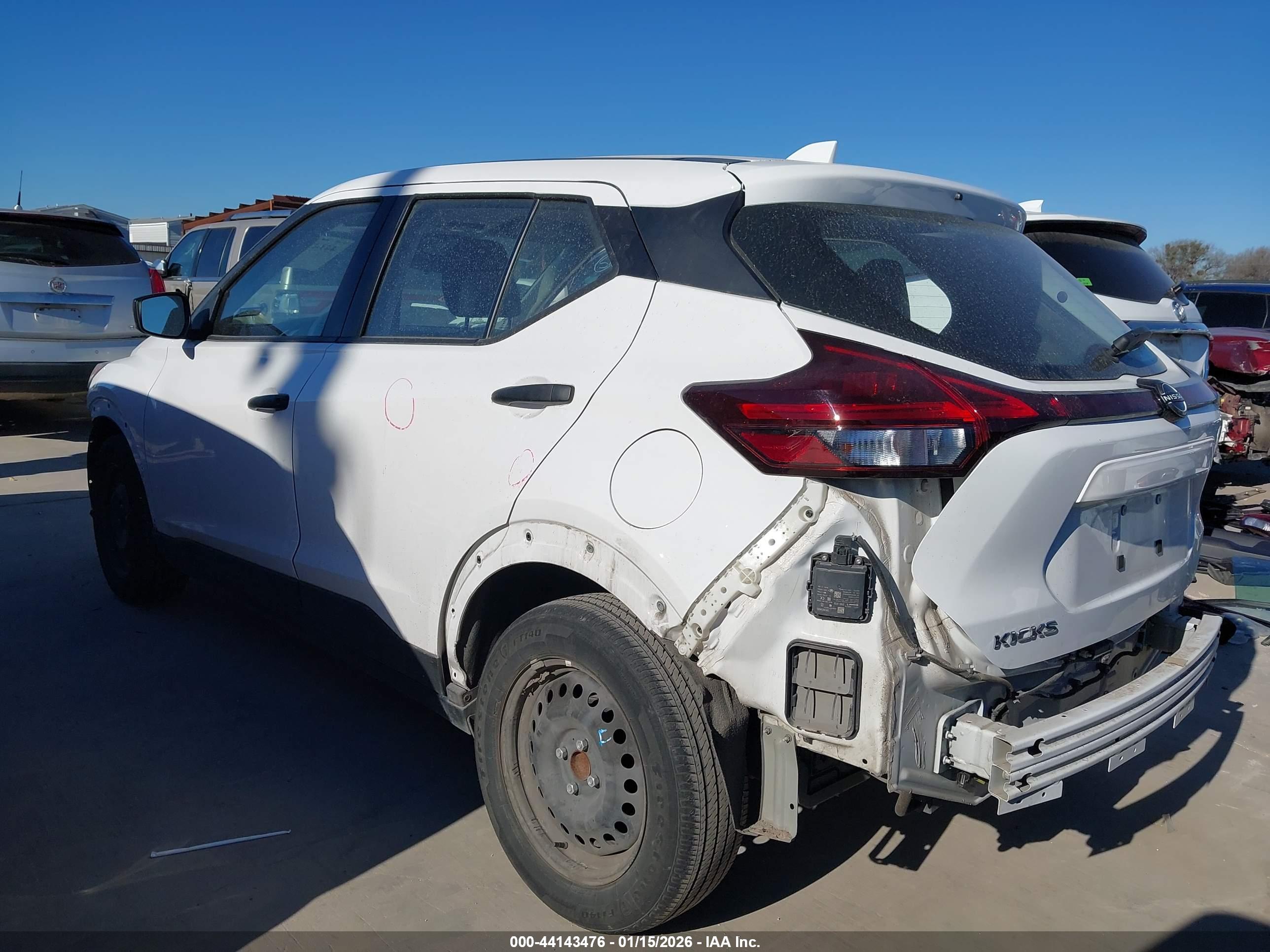 NISSAN KICKS image 3