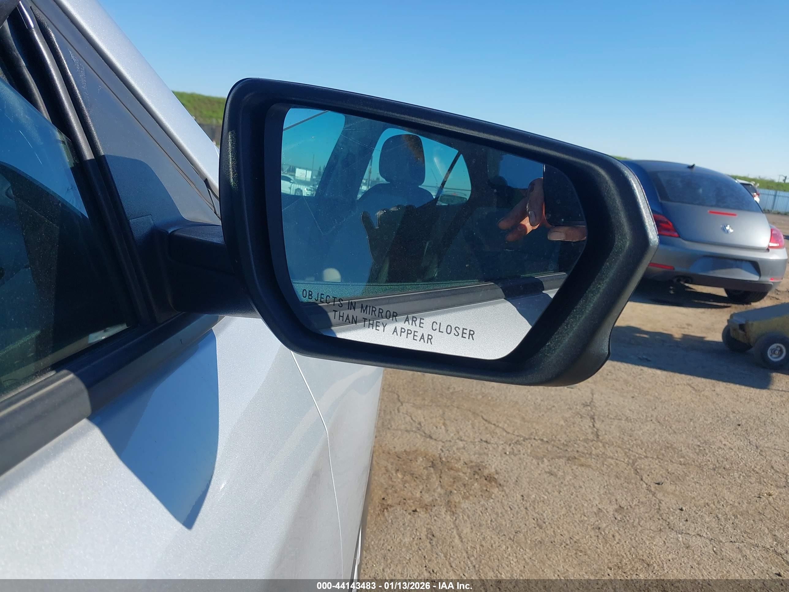 CHEVROLET EQUINOX image 5