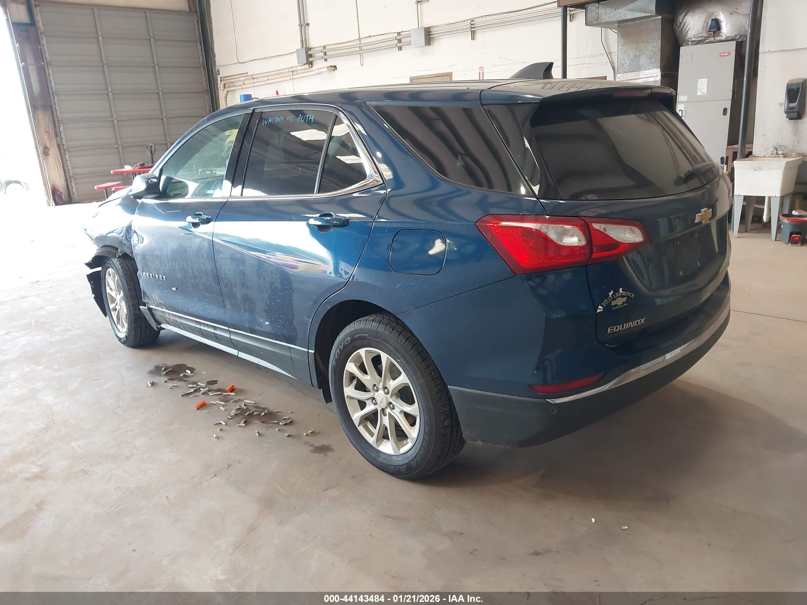 CHEVROLET EQUINOX image 3