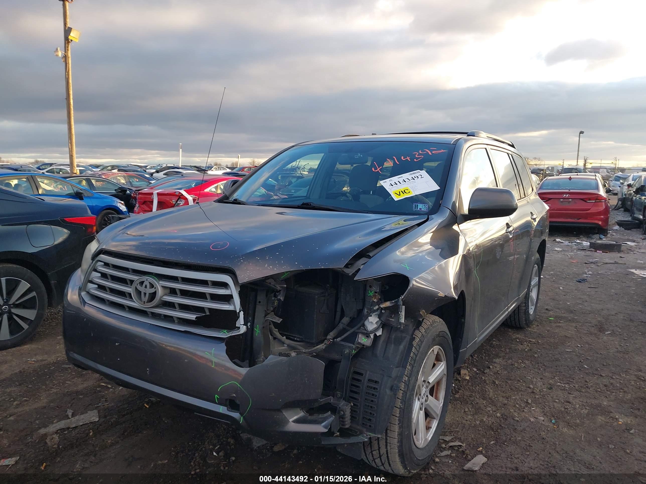 TOYOTA HIGHLANDER image 6