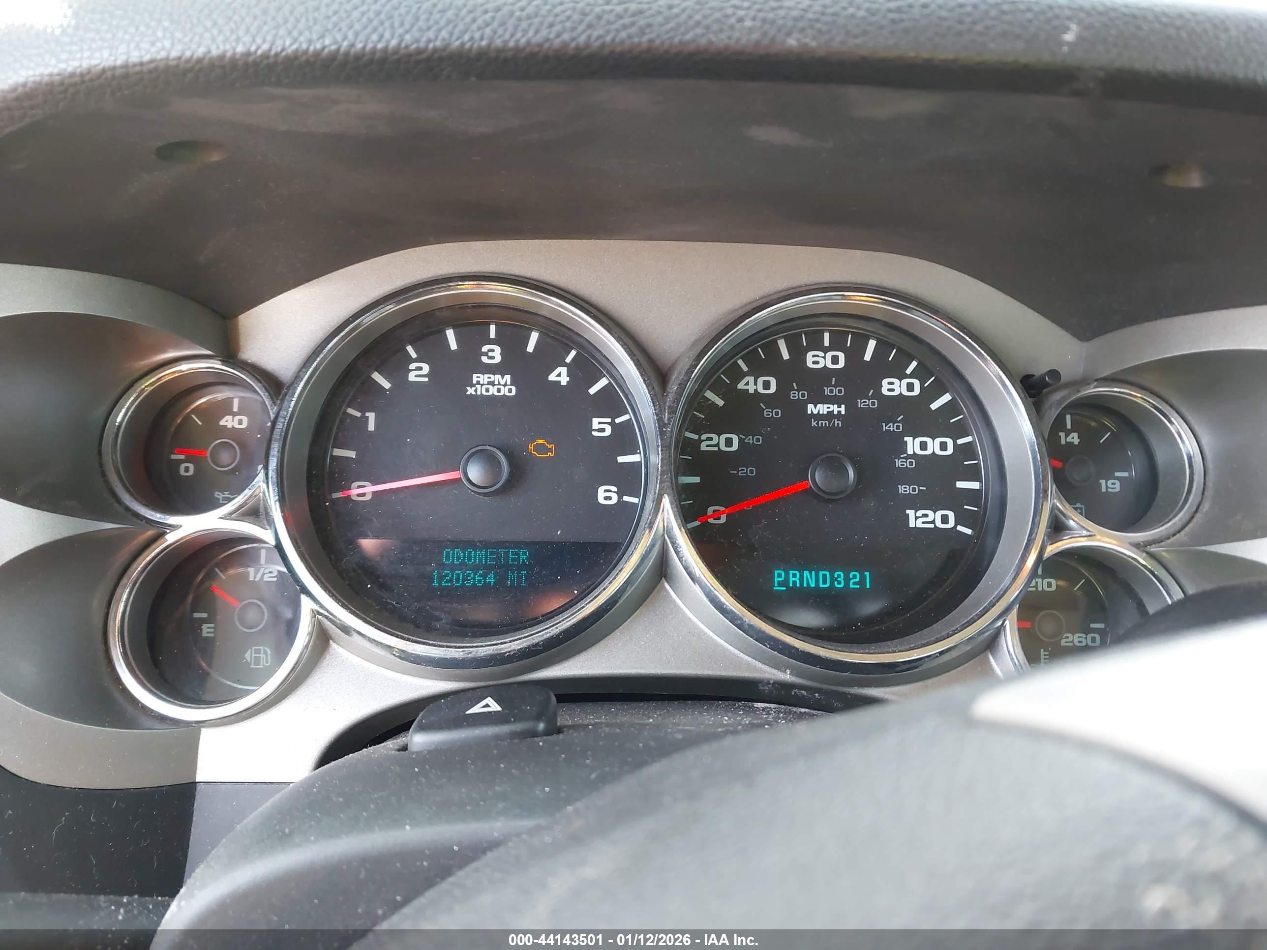 CHEVROLET SILVERADO image 7