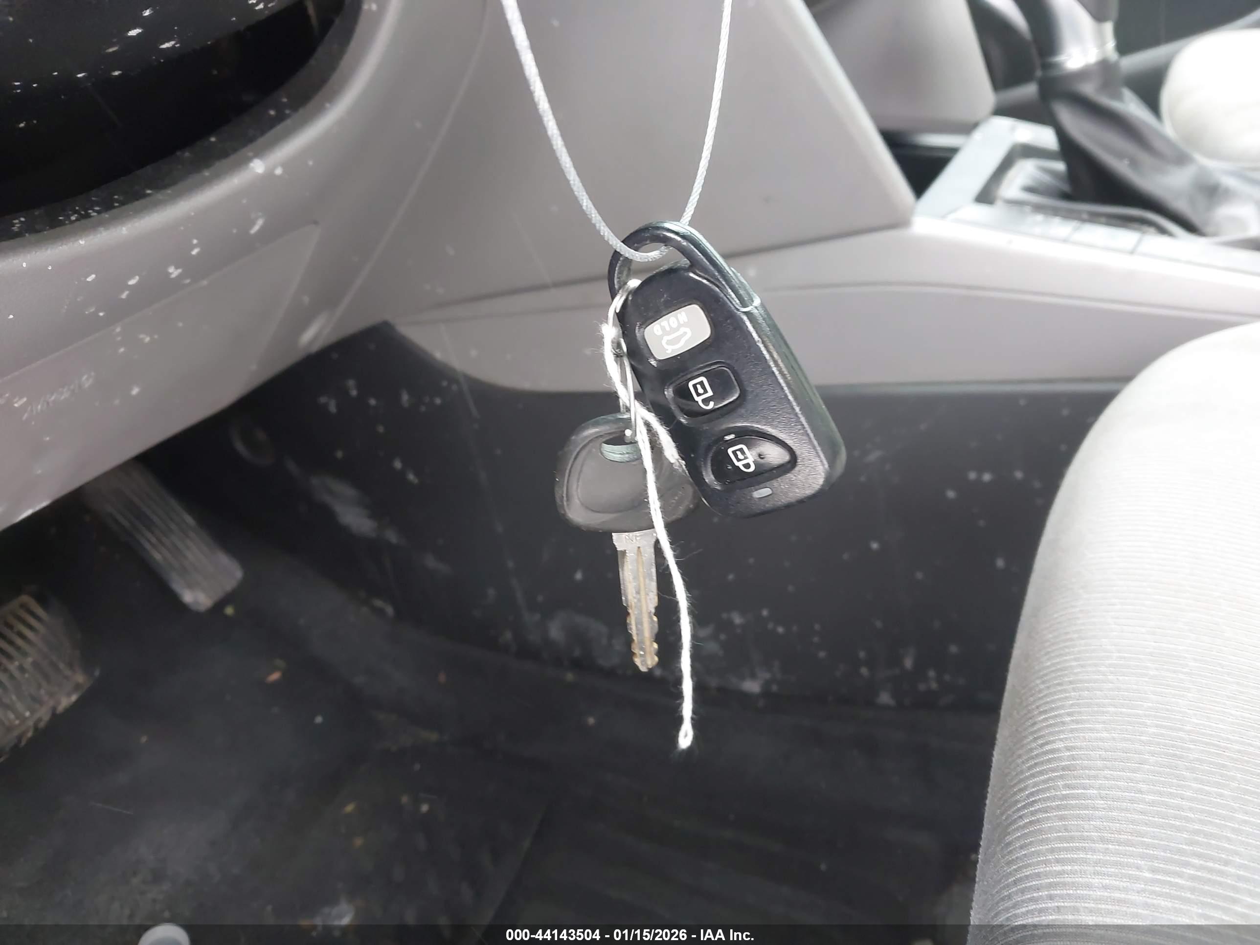 HYUNDAI ELANTRA image 11
