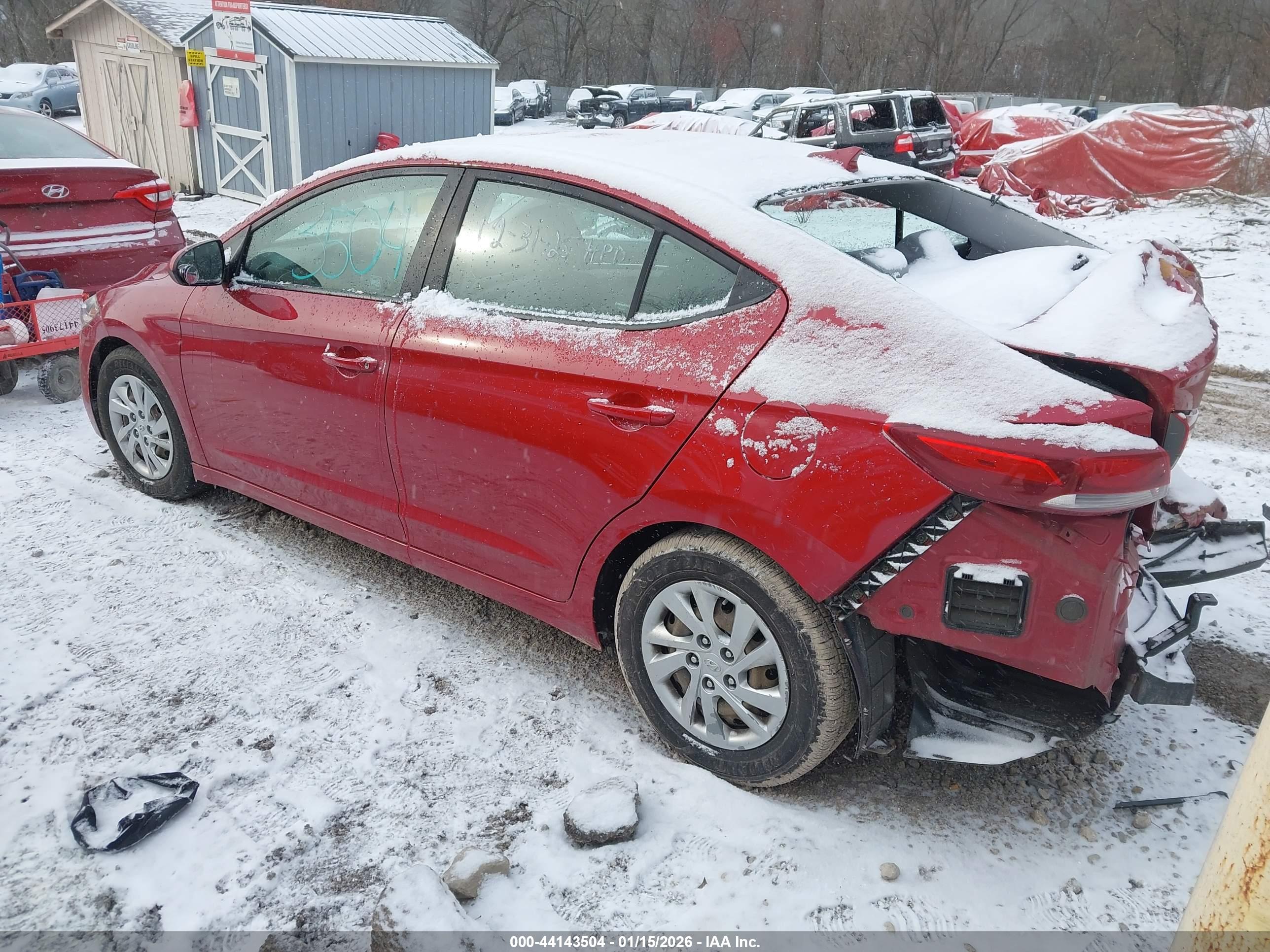 HYUNDAI ELANTRA image 3