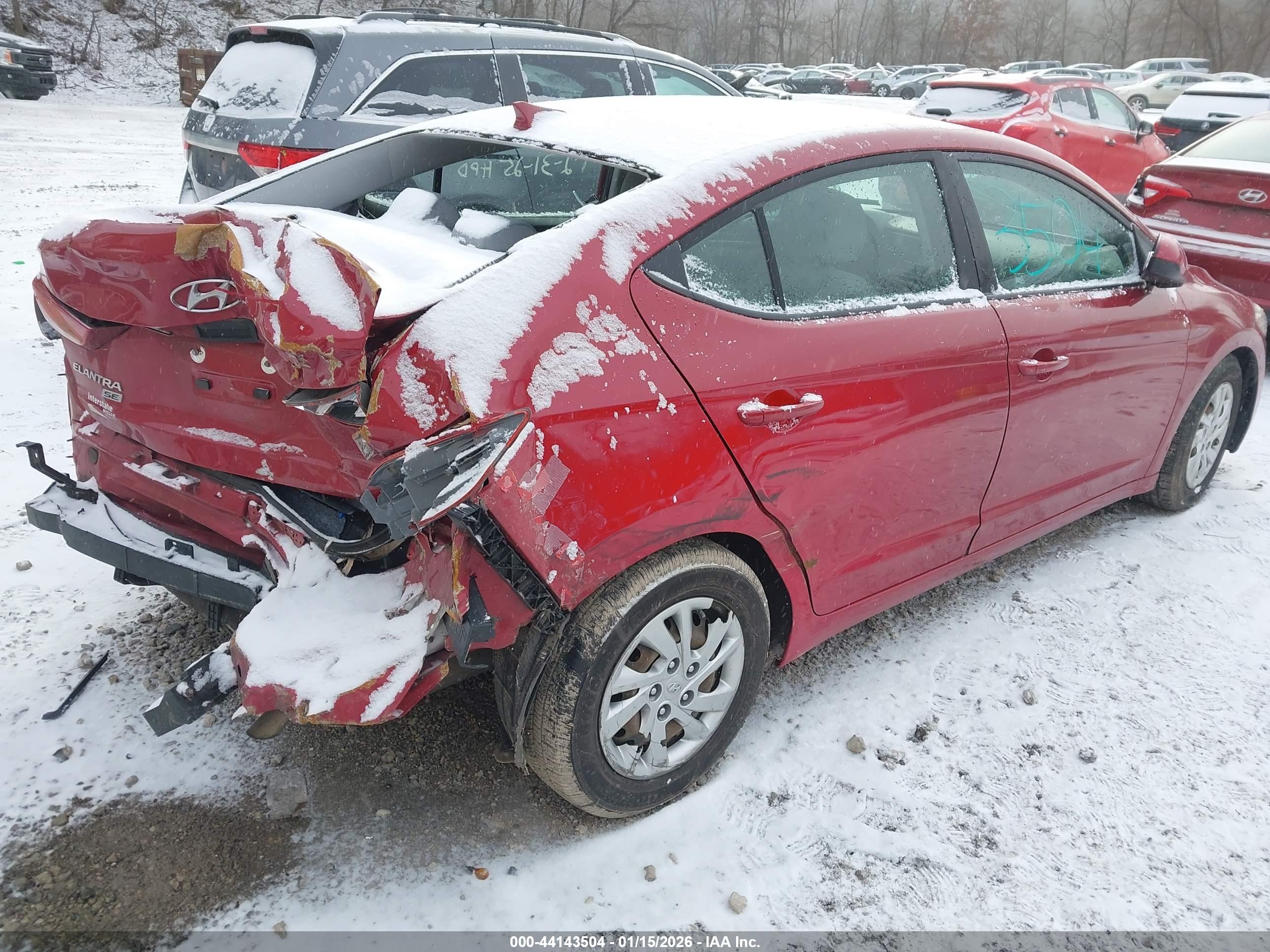 HYUNDAI ELANTRA image 4
