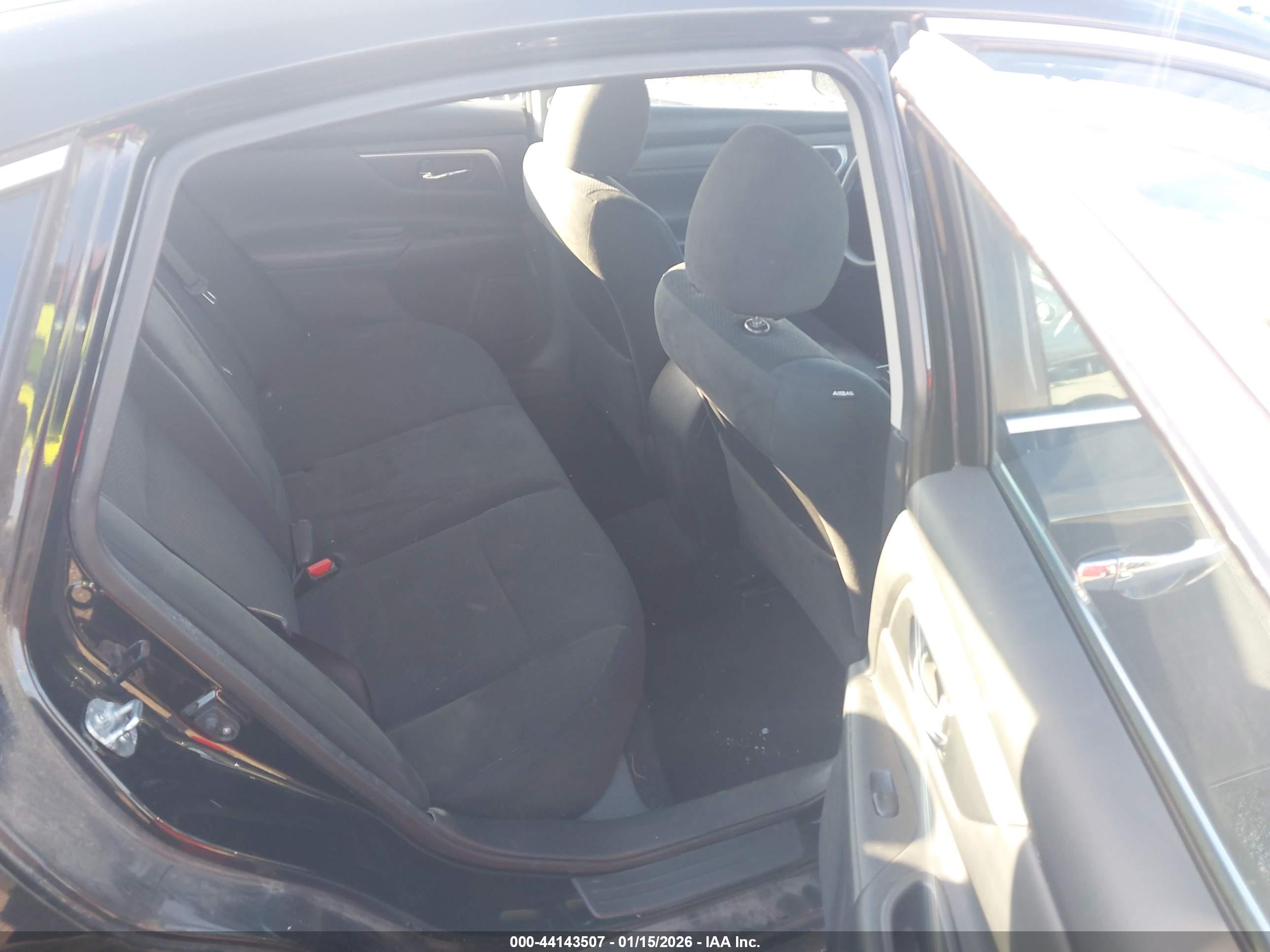 NISSAN ALTIMA image 8