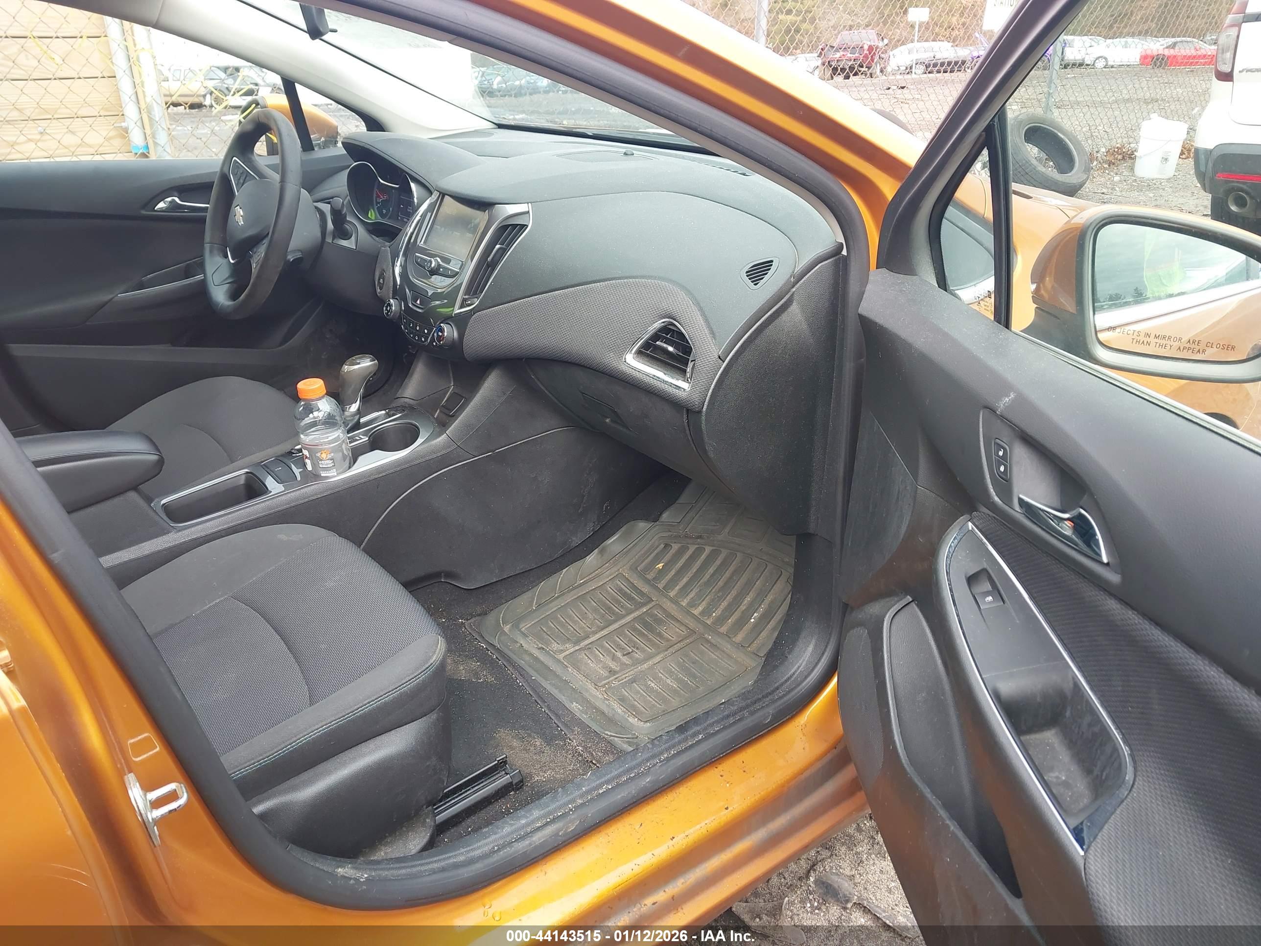CHEVROLET CRUZE image 5