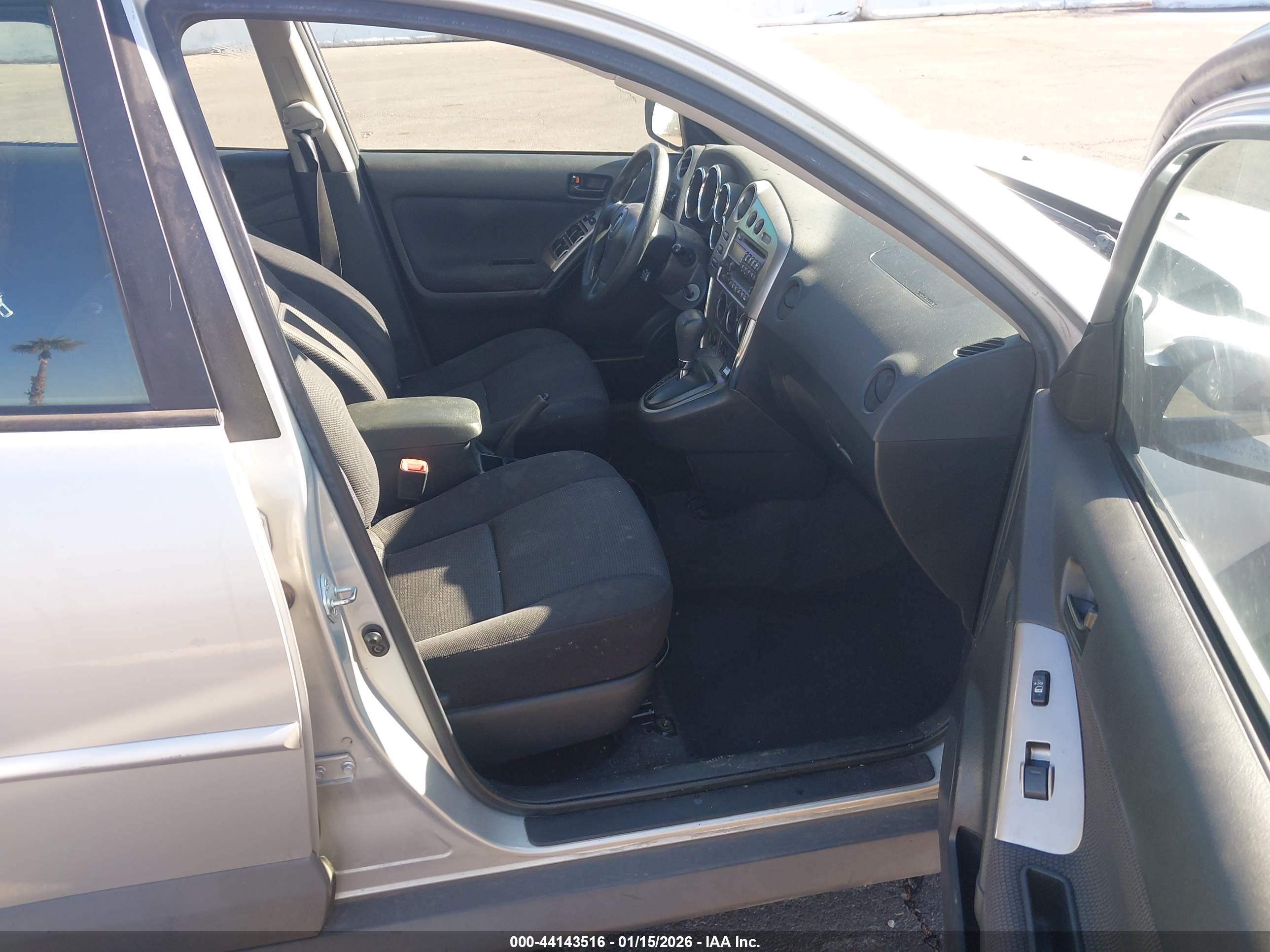 PONTIAC VIBE image 5