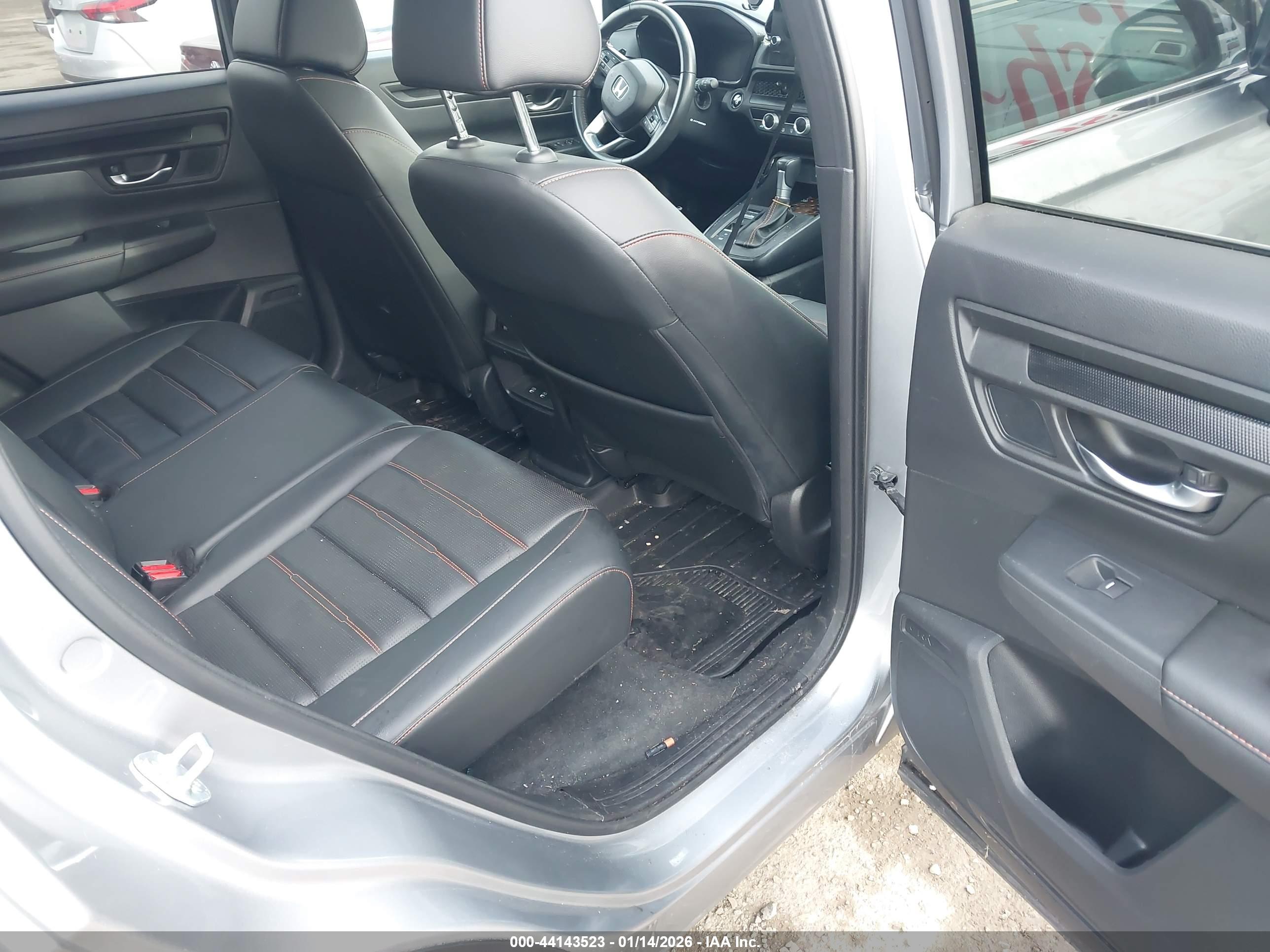 HONDA CR-V image 8