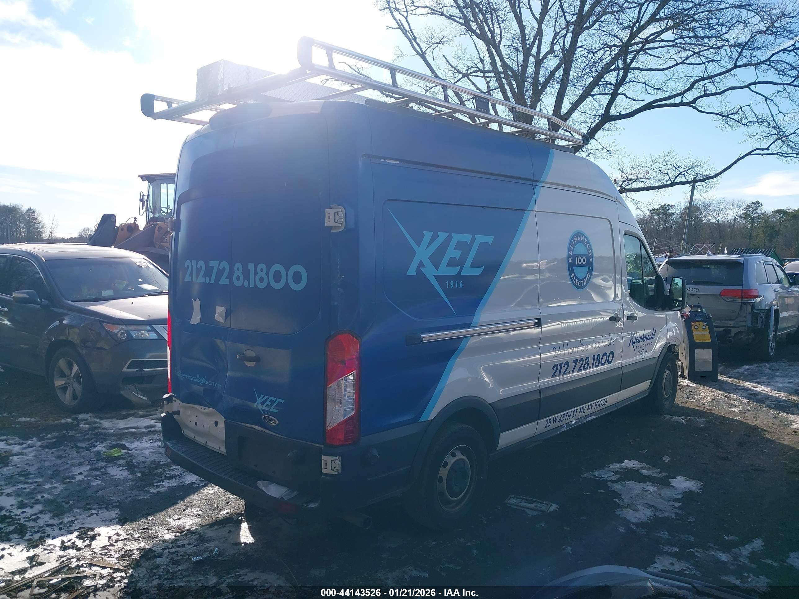 FORD TRANSIT-350 image 4