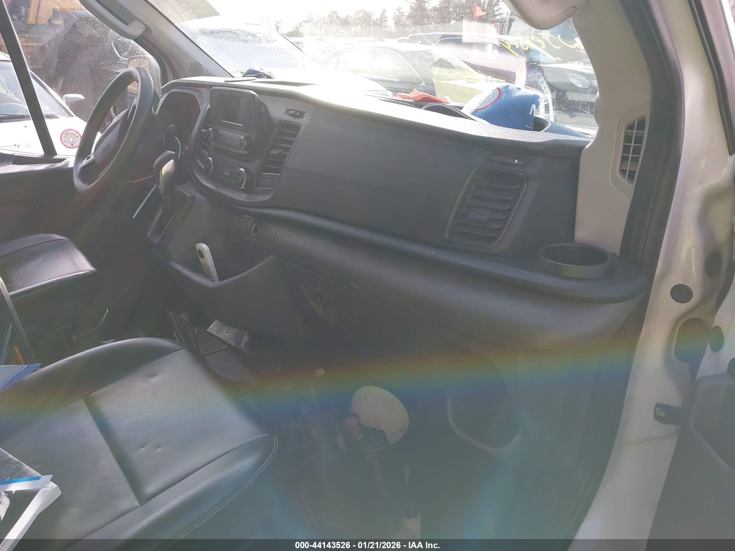 FORD TRANSIT-350 image 5
