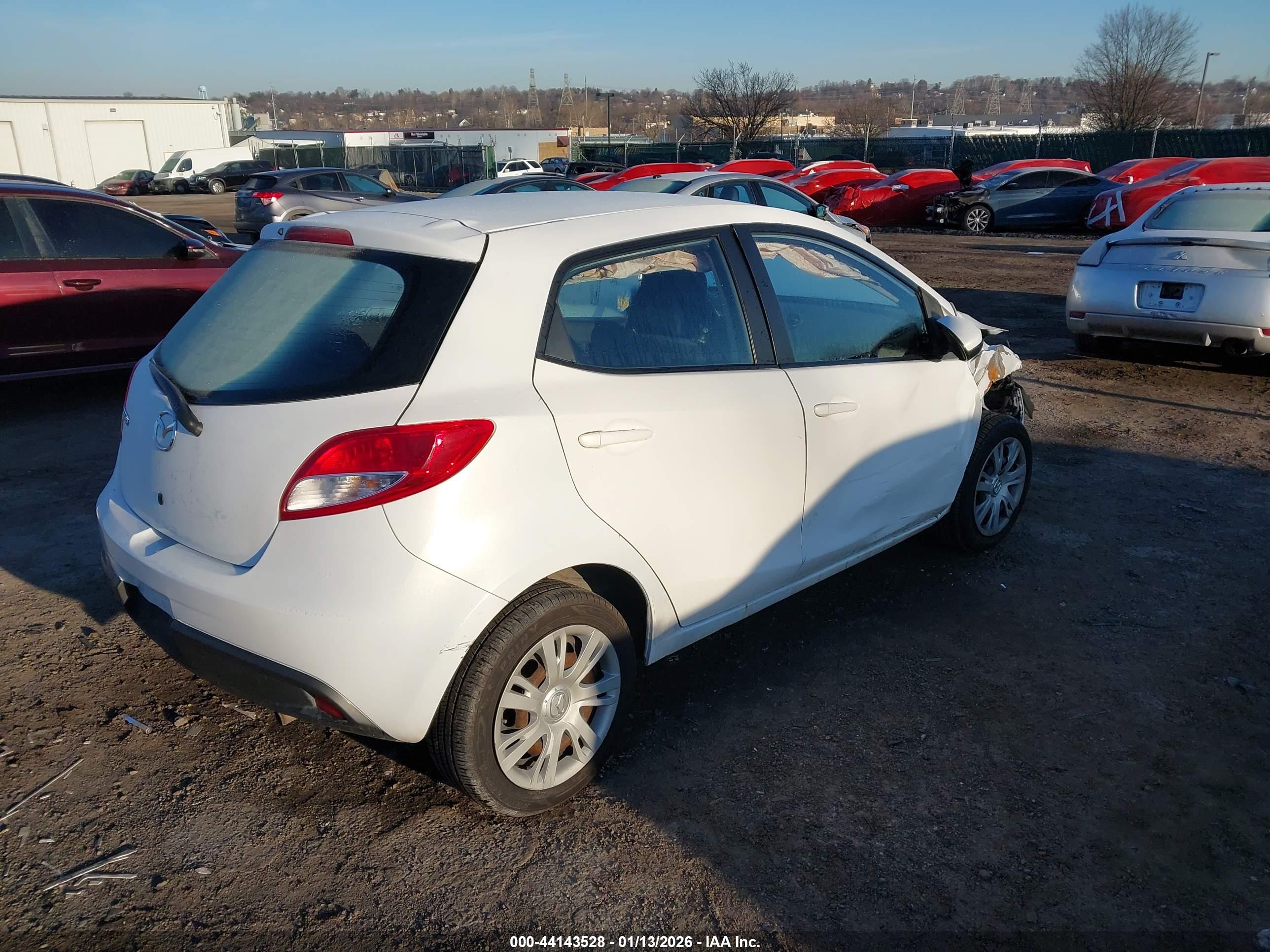 MAZDA MAZDA2 image 4