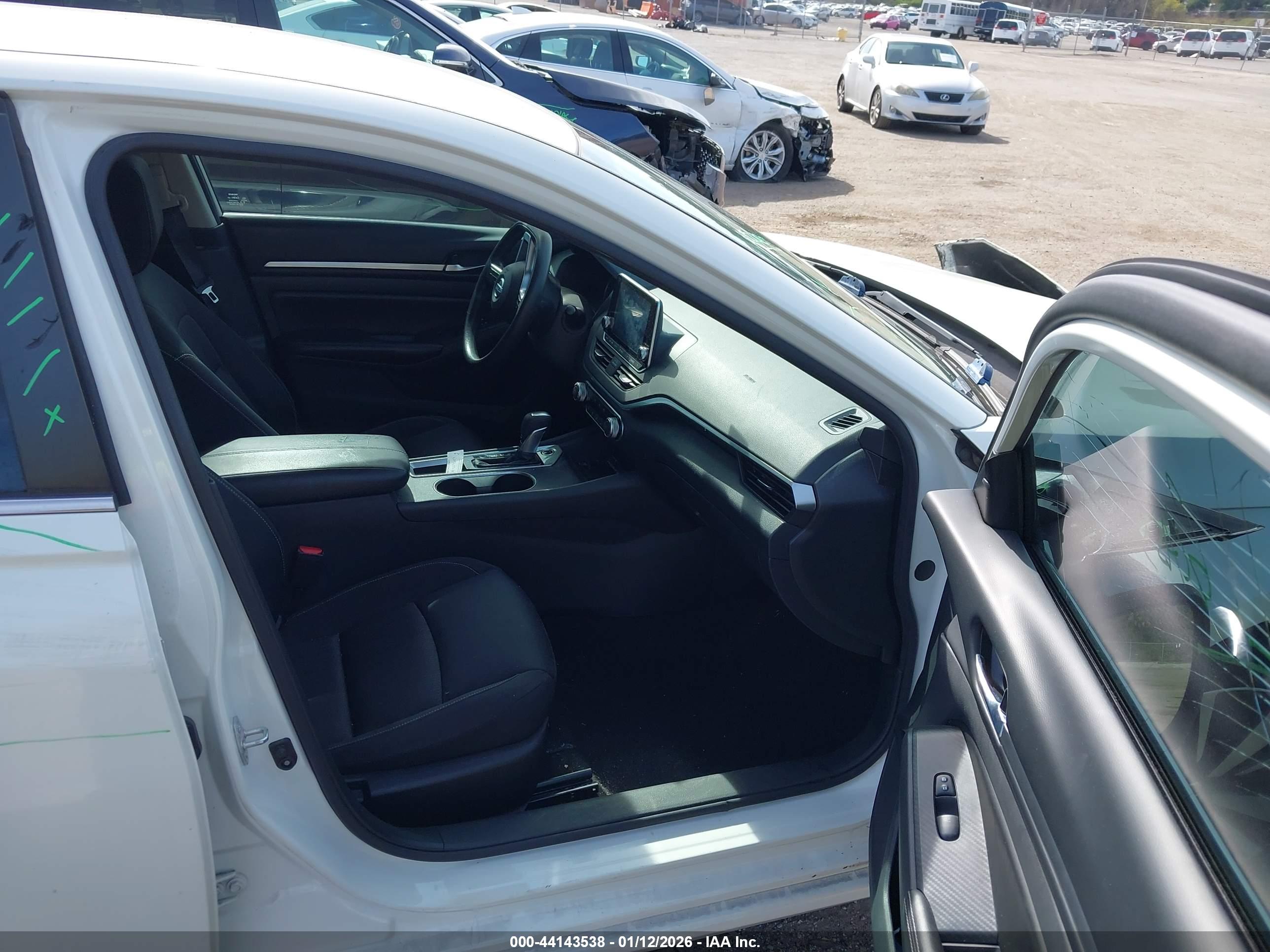 NISSAN ALTIMA image 5