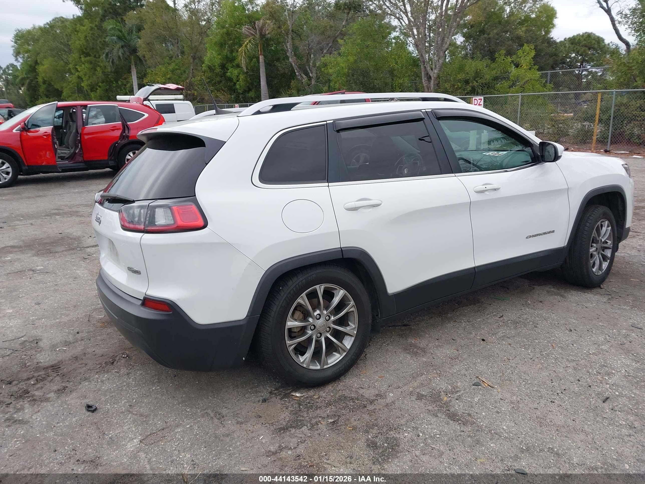 JEEP CHEROKEE image 4
