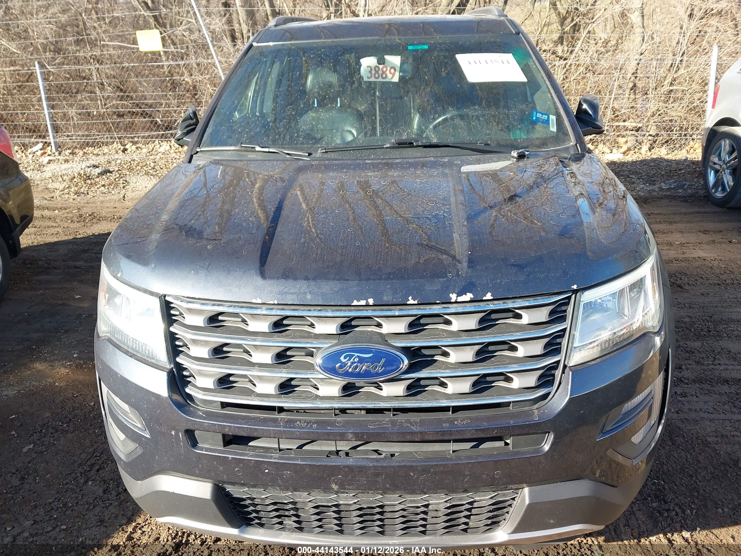 FORD EXPLORER image 6