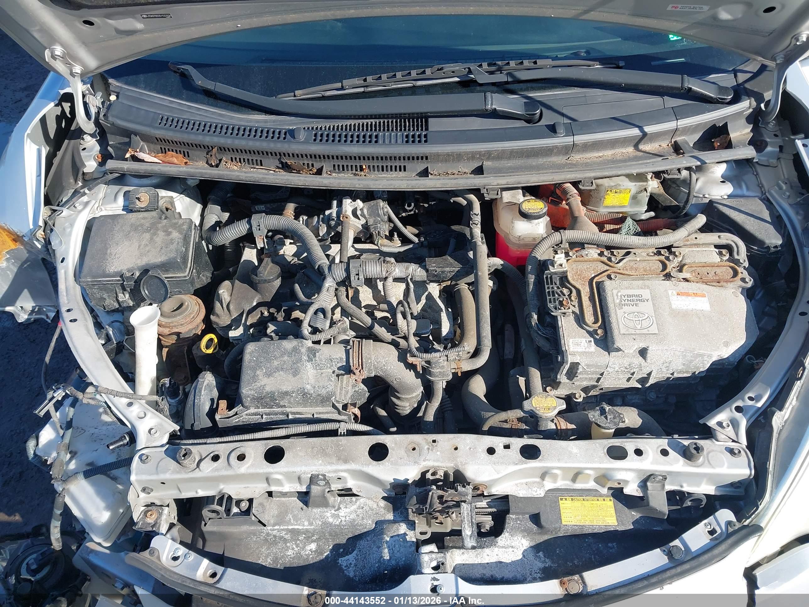 TOYOTA PRIUS image 10