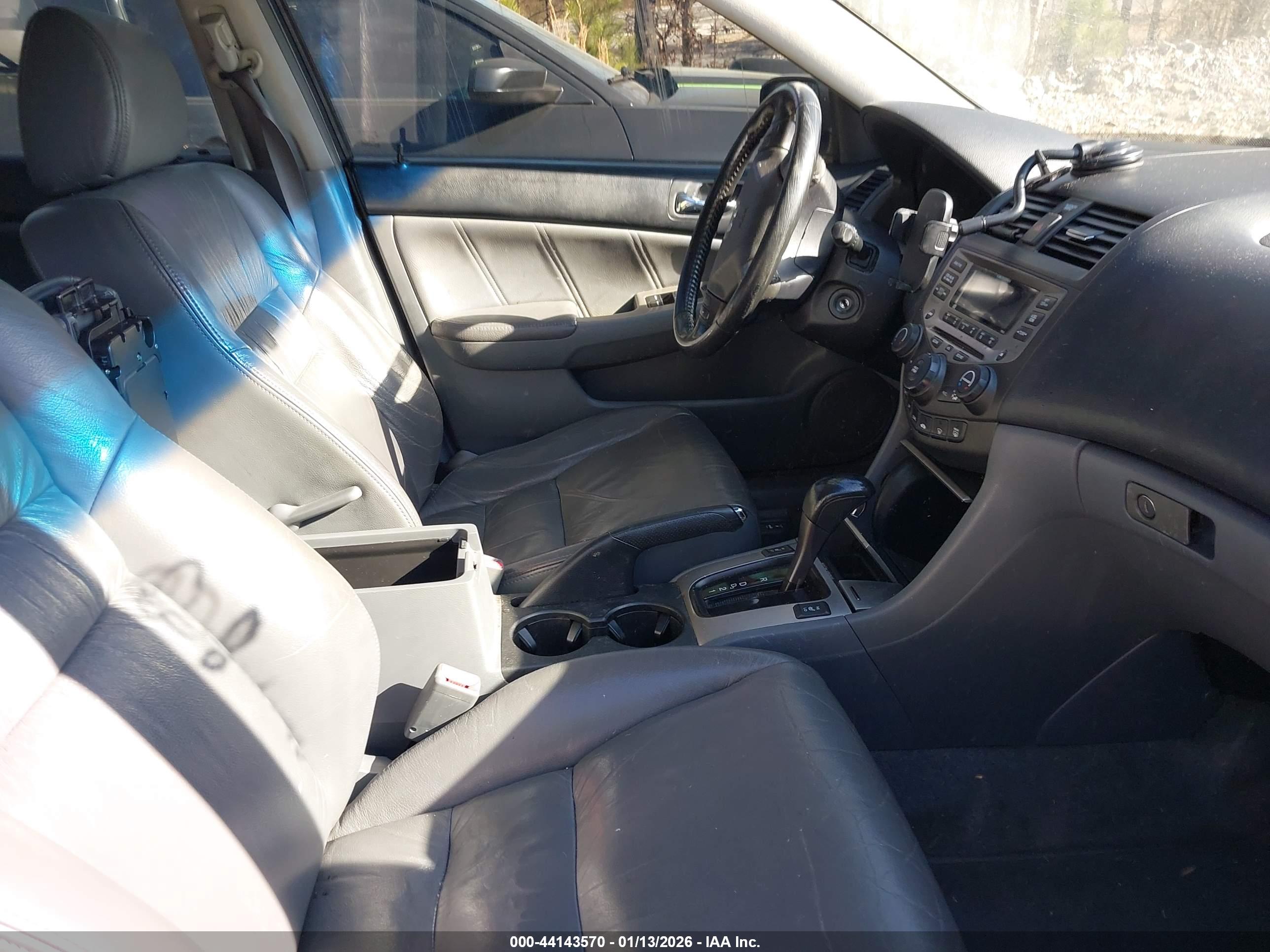 HONDA ACCORD image 5