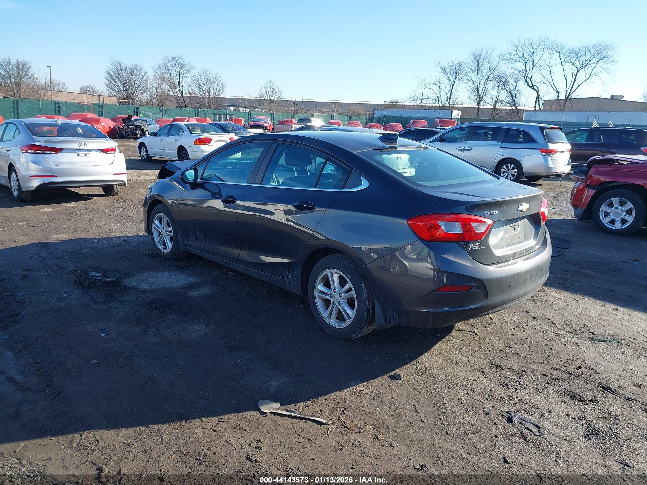 CHEVROLET CRUZE image 3