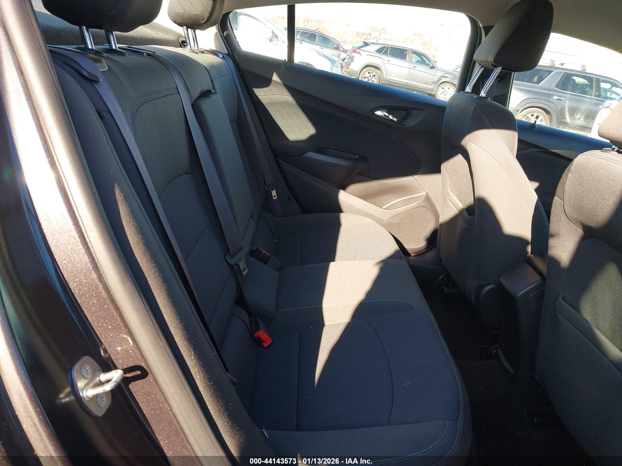 CHEVROLET CRUZE image 8
