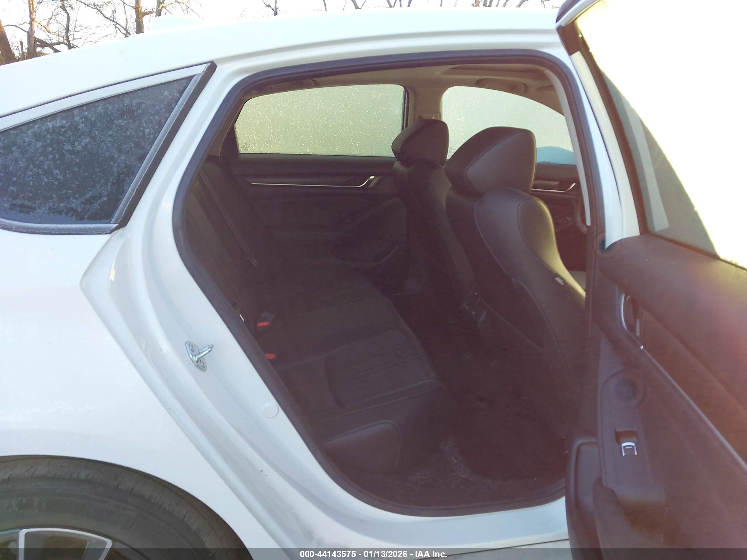 HONDA ACCORD image 8