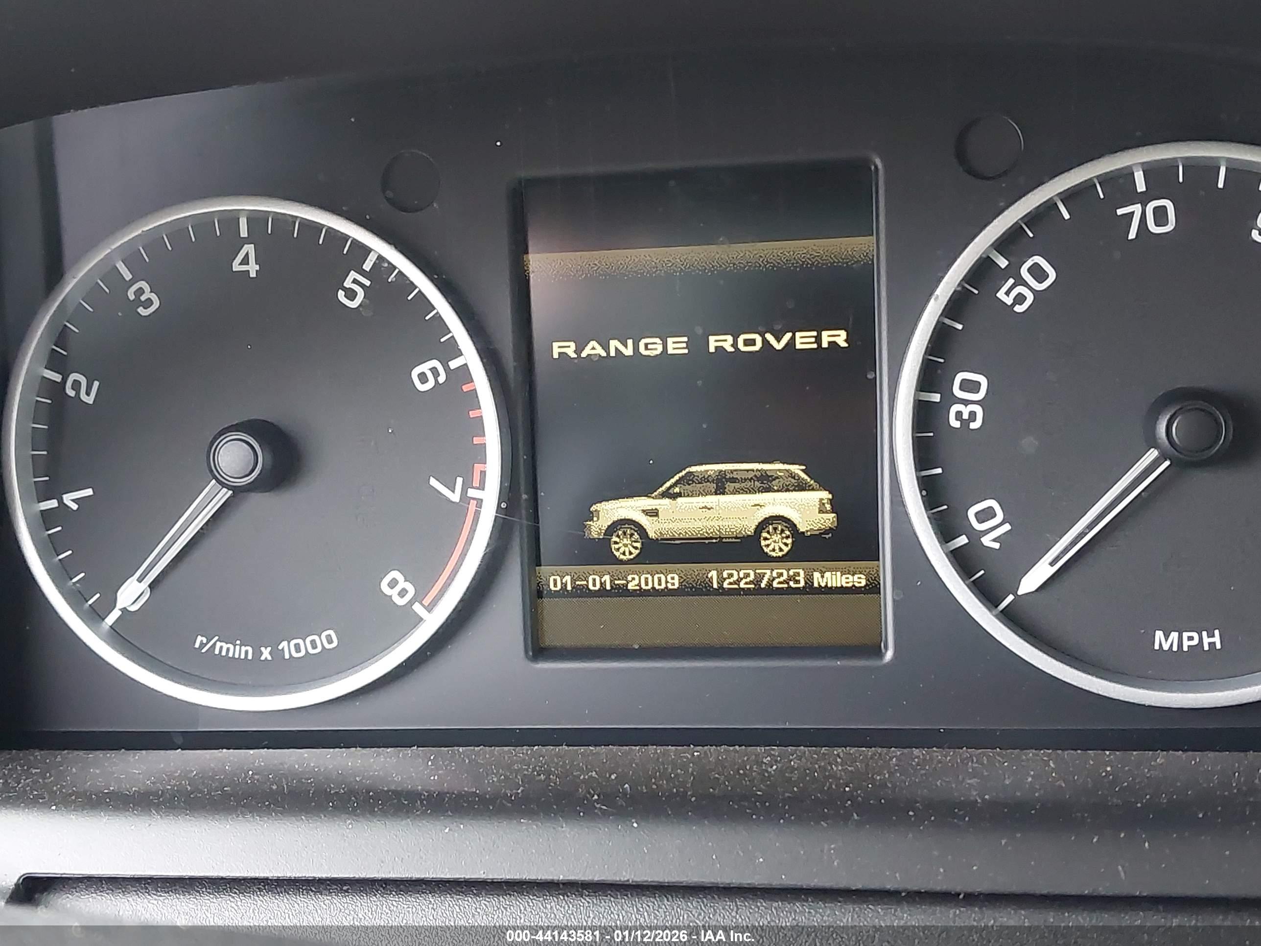 LAND ROVER image 7