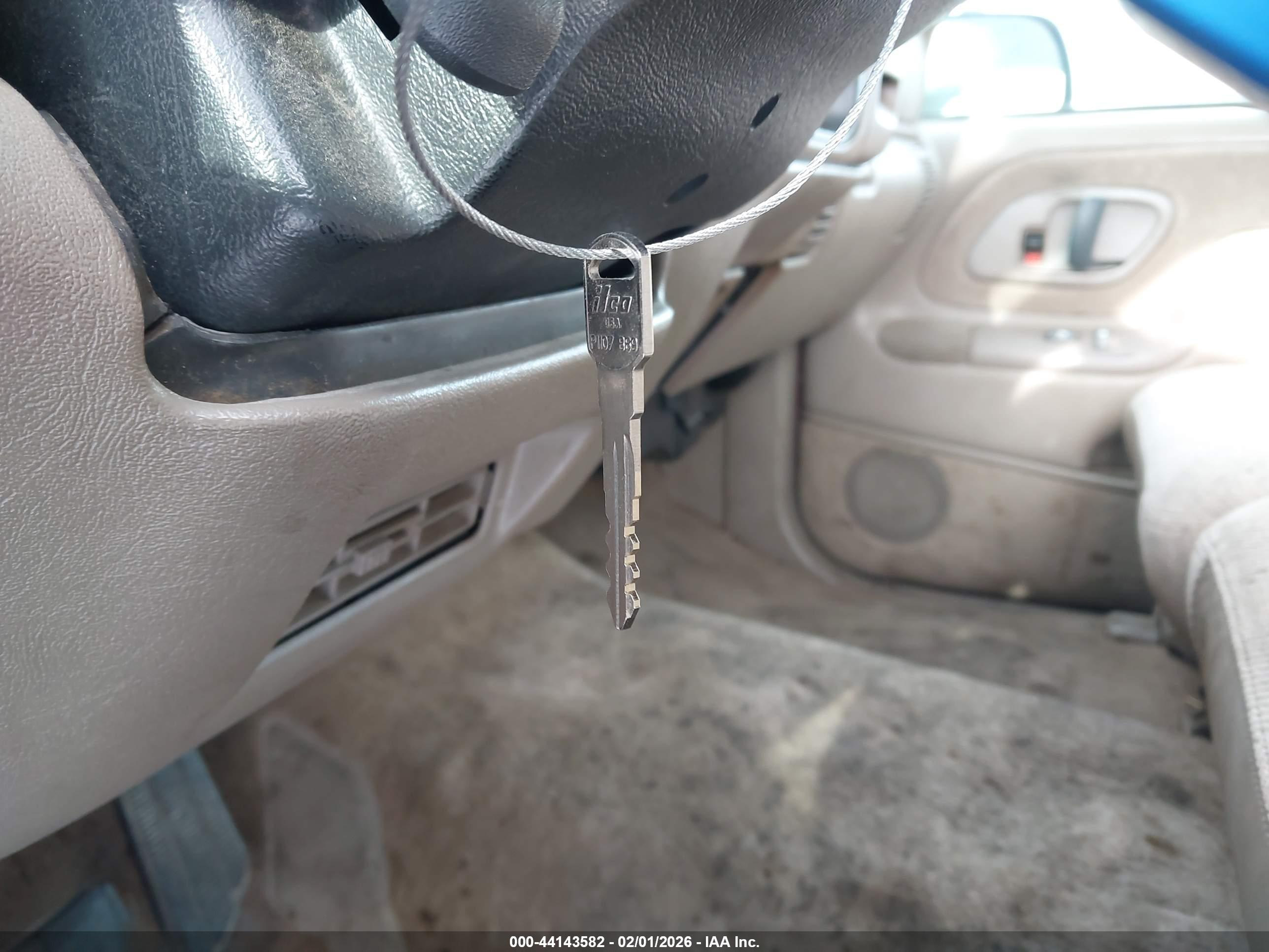 GMC SIERRA image 11