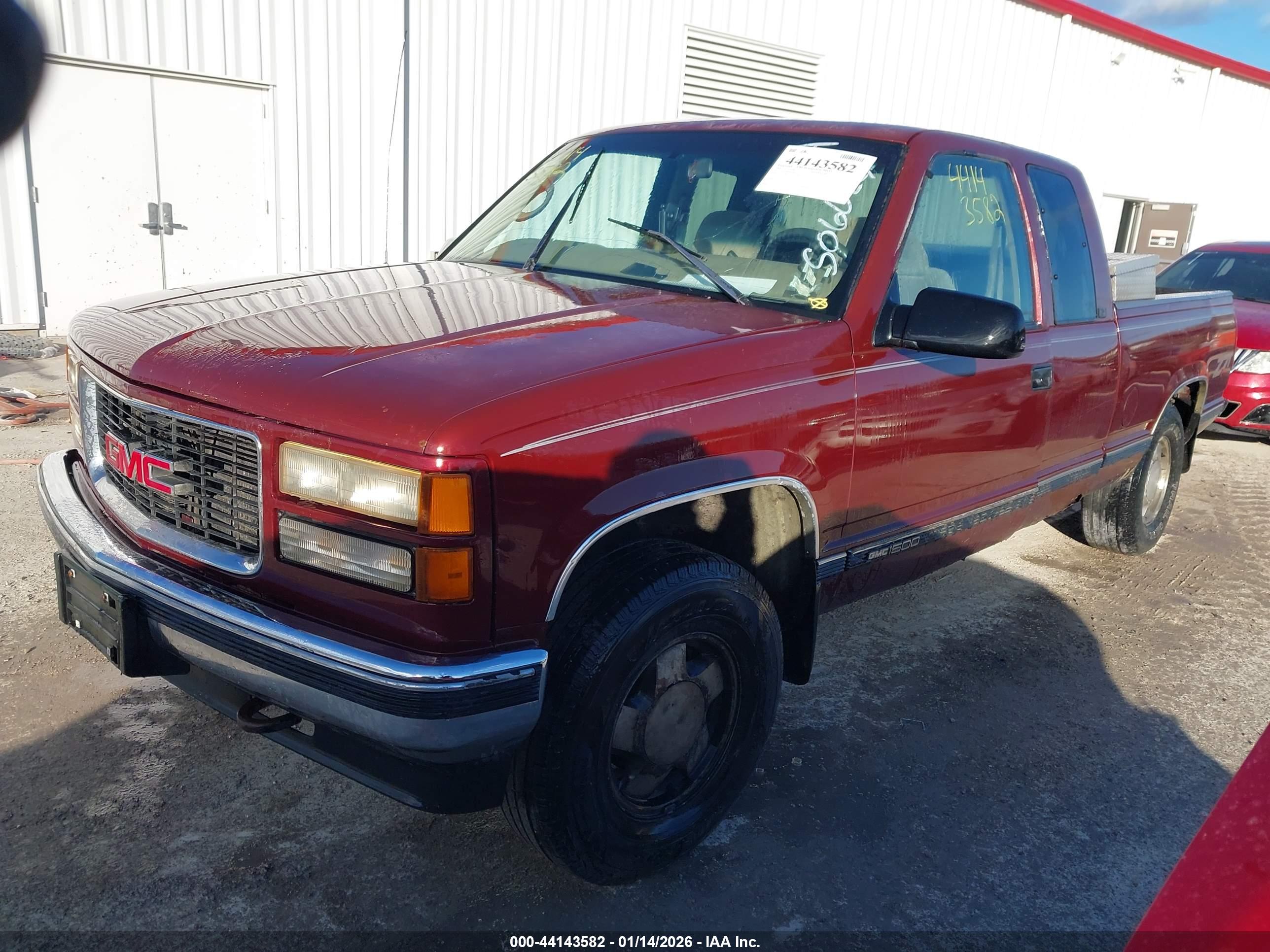 GMC SIERRA image 2