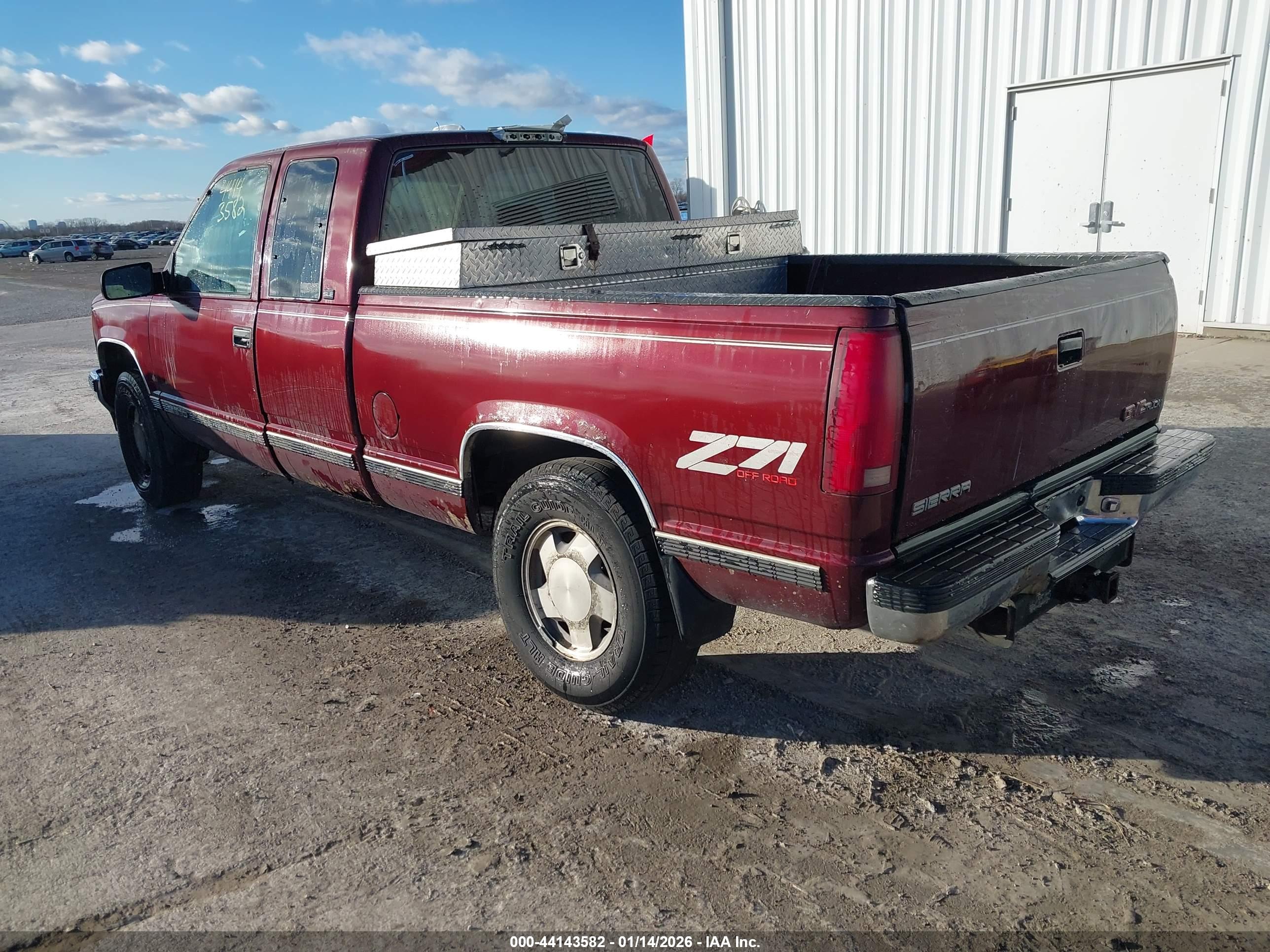 GMC SIERRA image 3