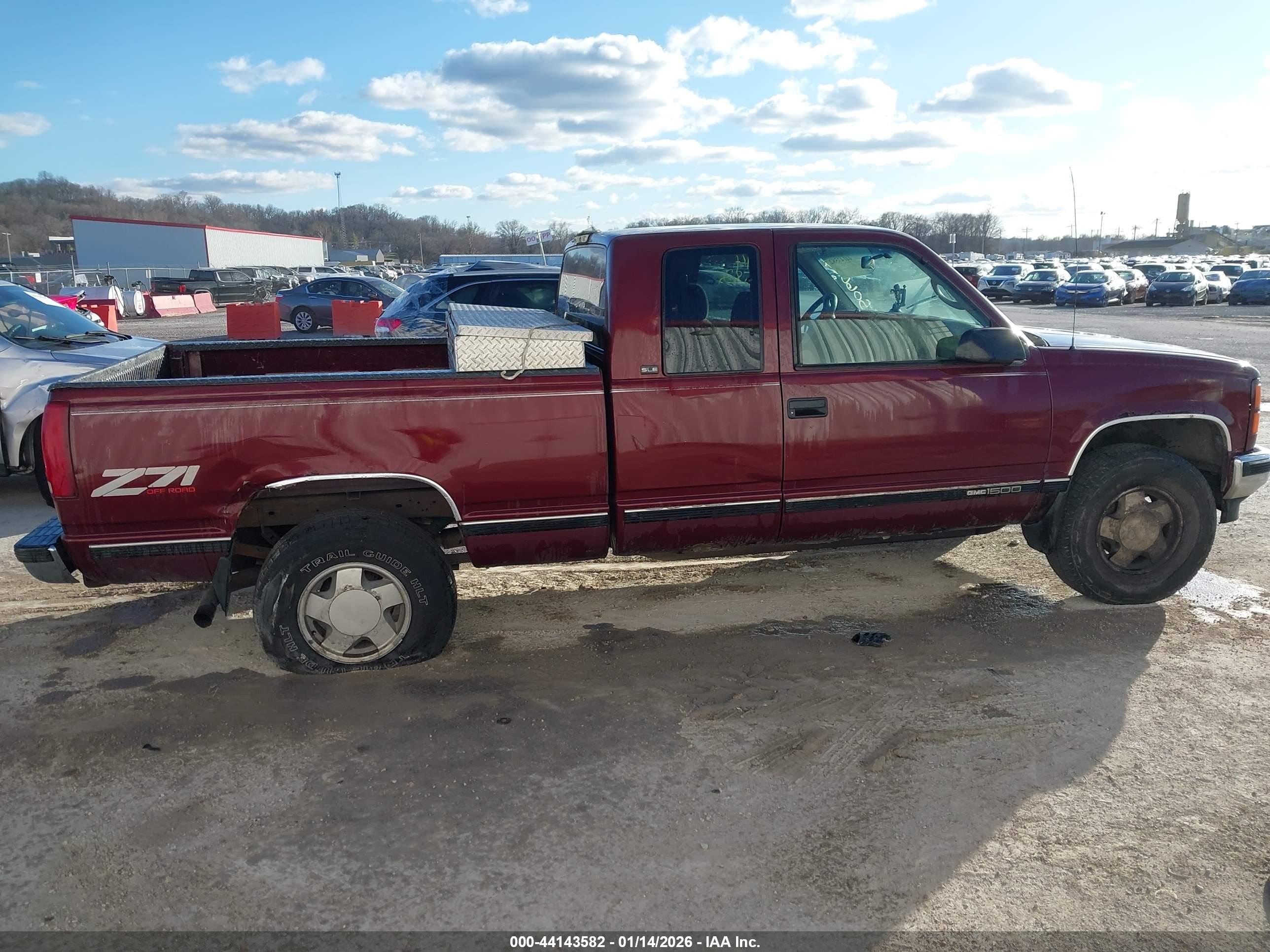 GMC SIERRA image 6