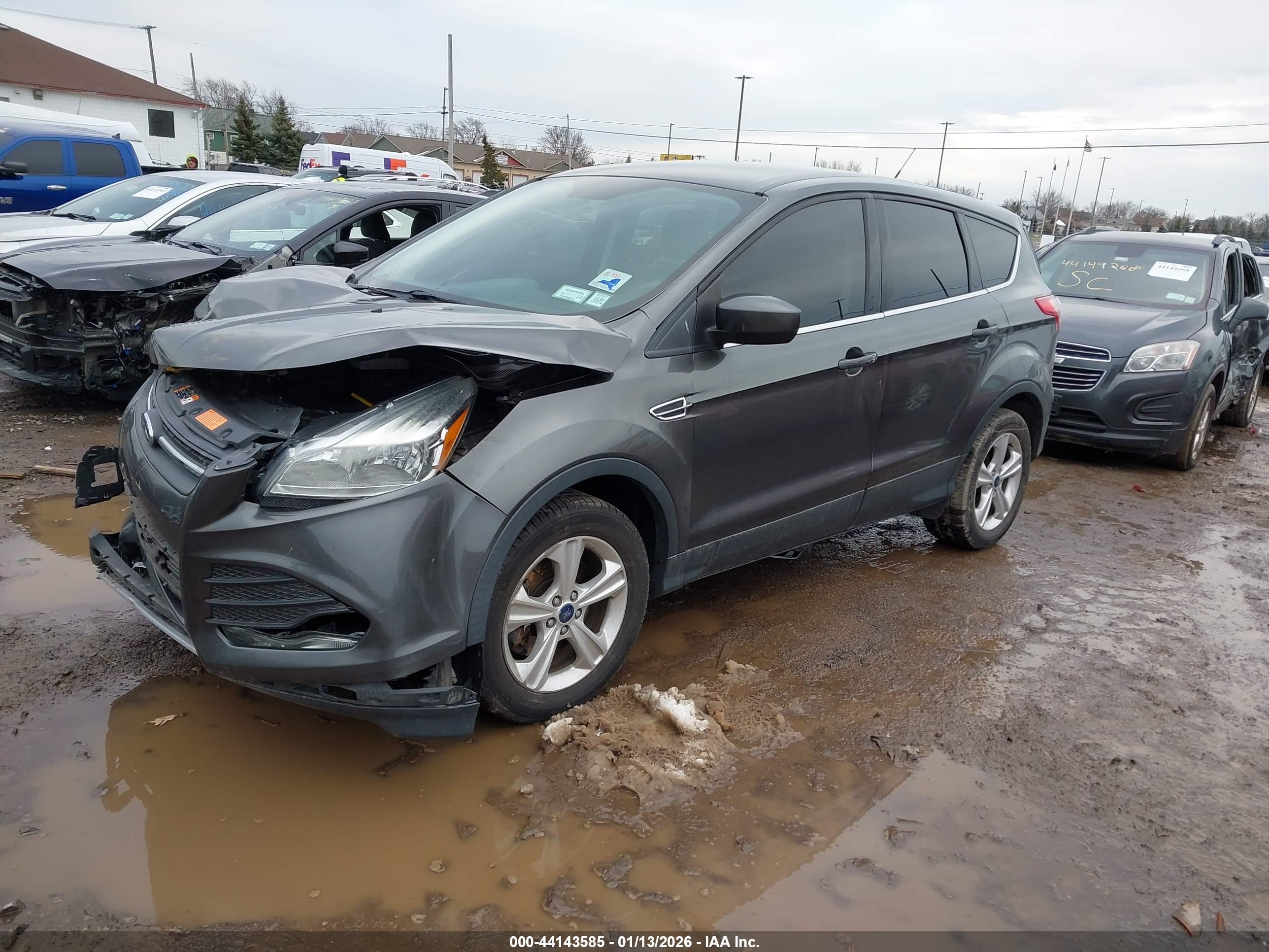 FORD ESCAPE image 2