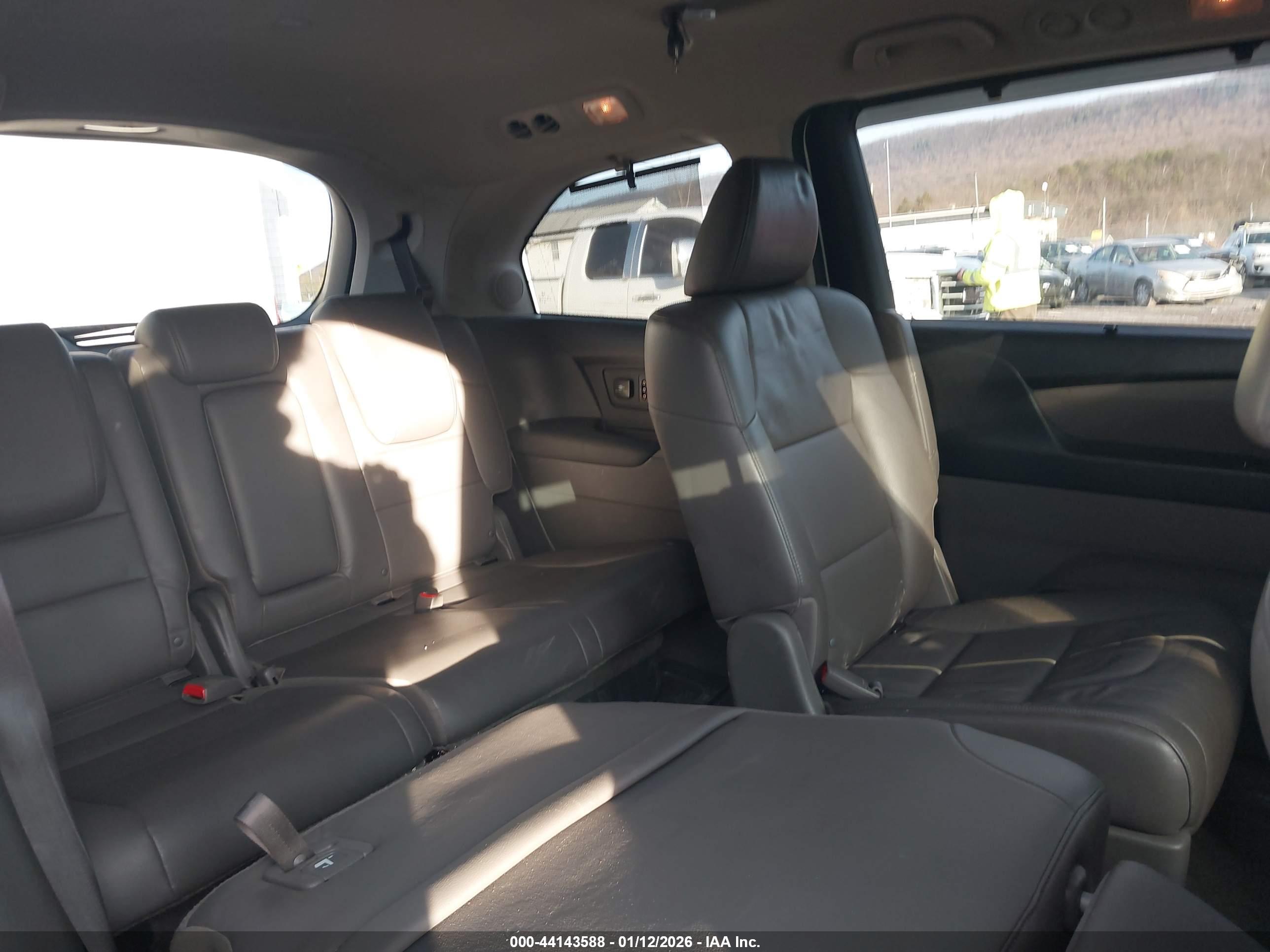 HONDA ODYSSEY image 8