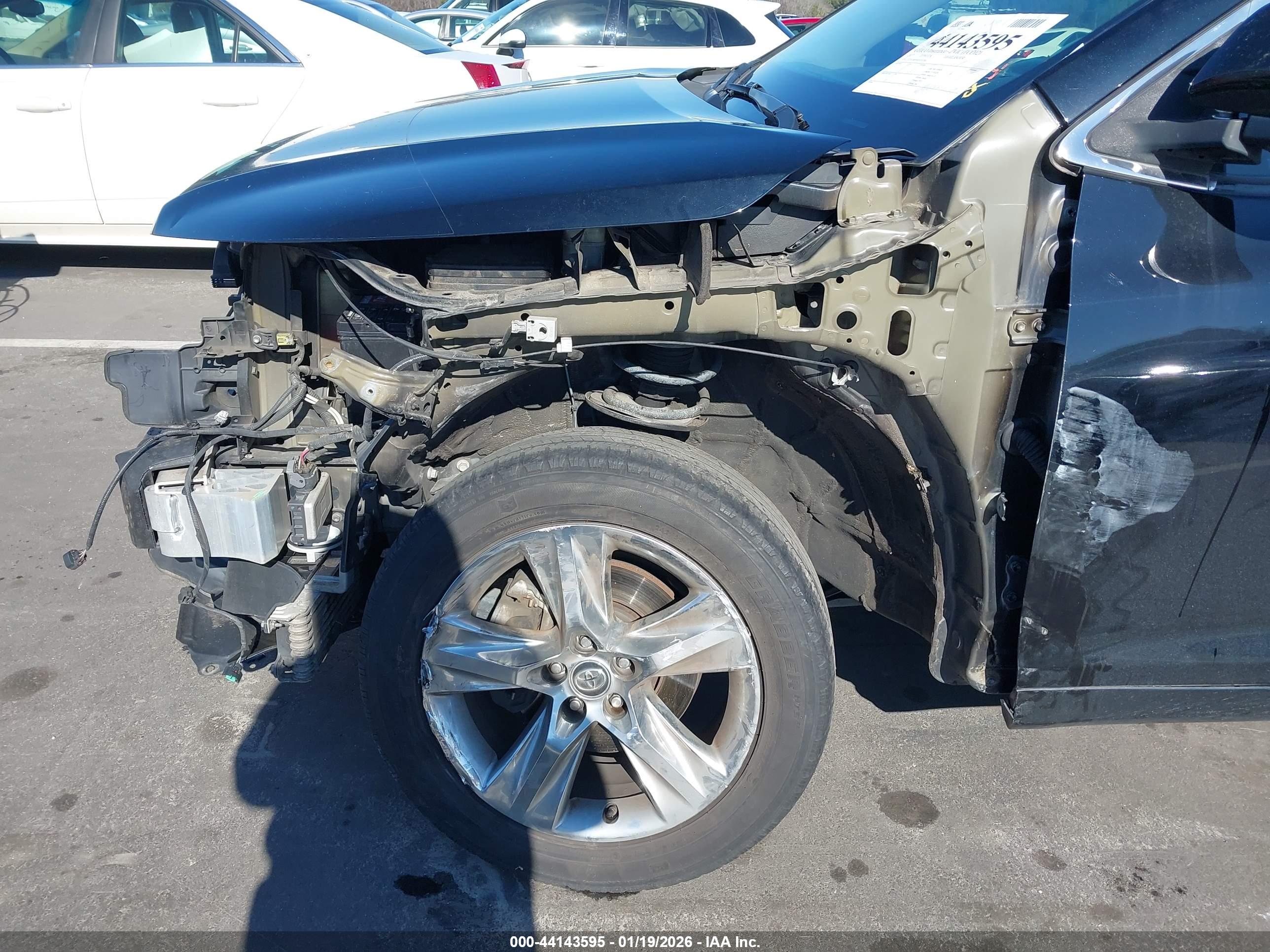 TOYOTA HIGHLANDER image 6
