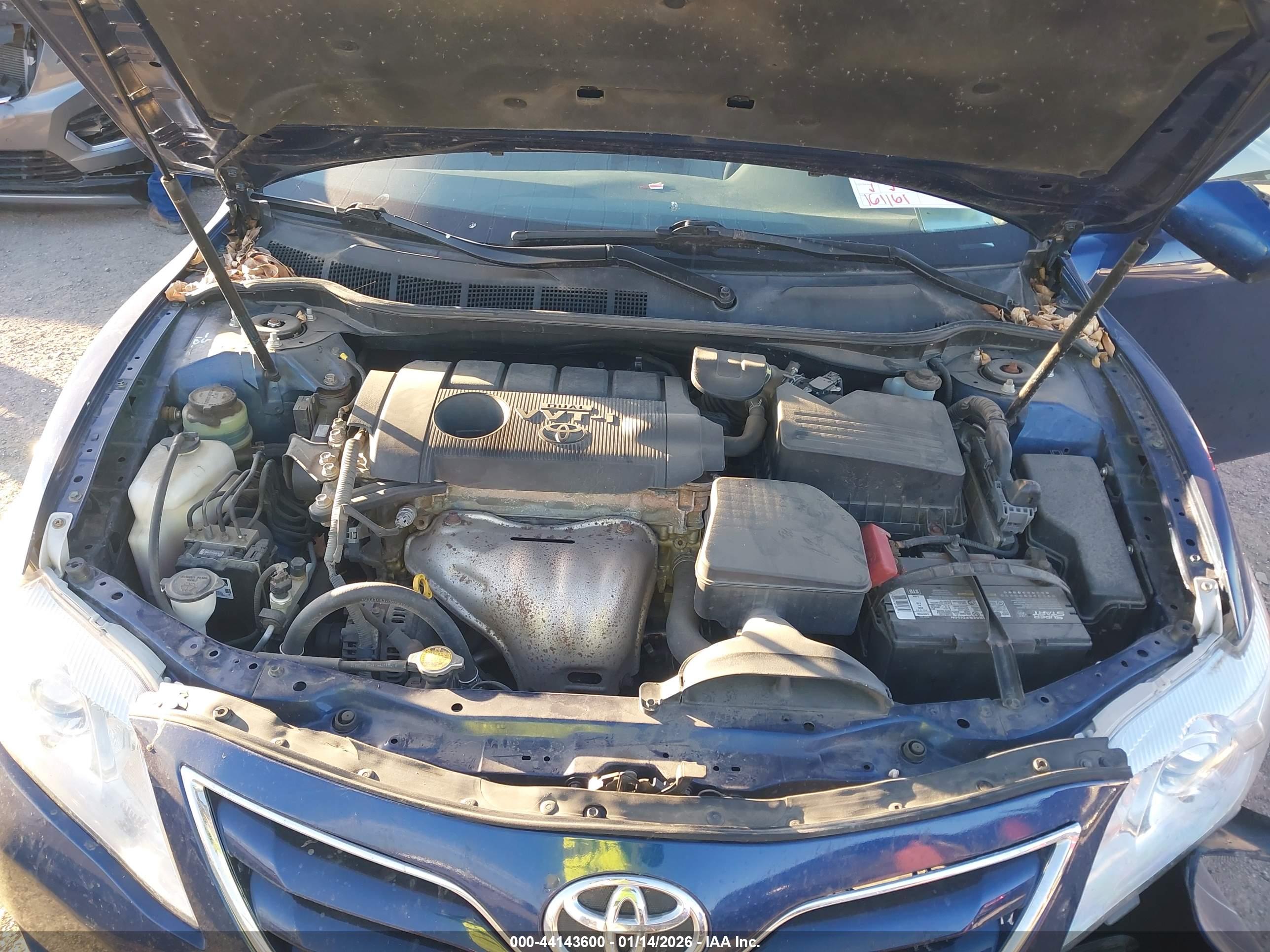 TOYOTA CAMRY image 10