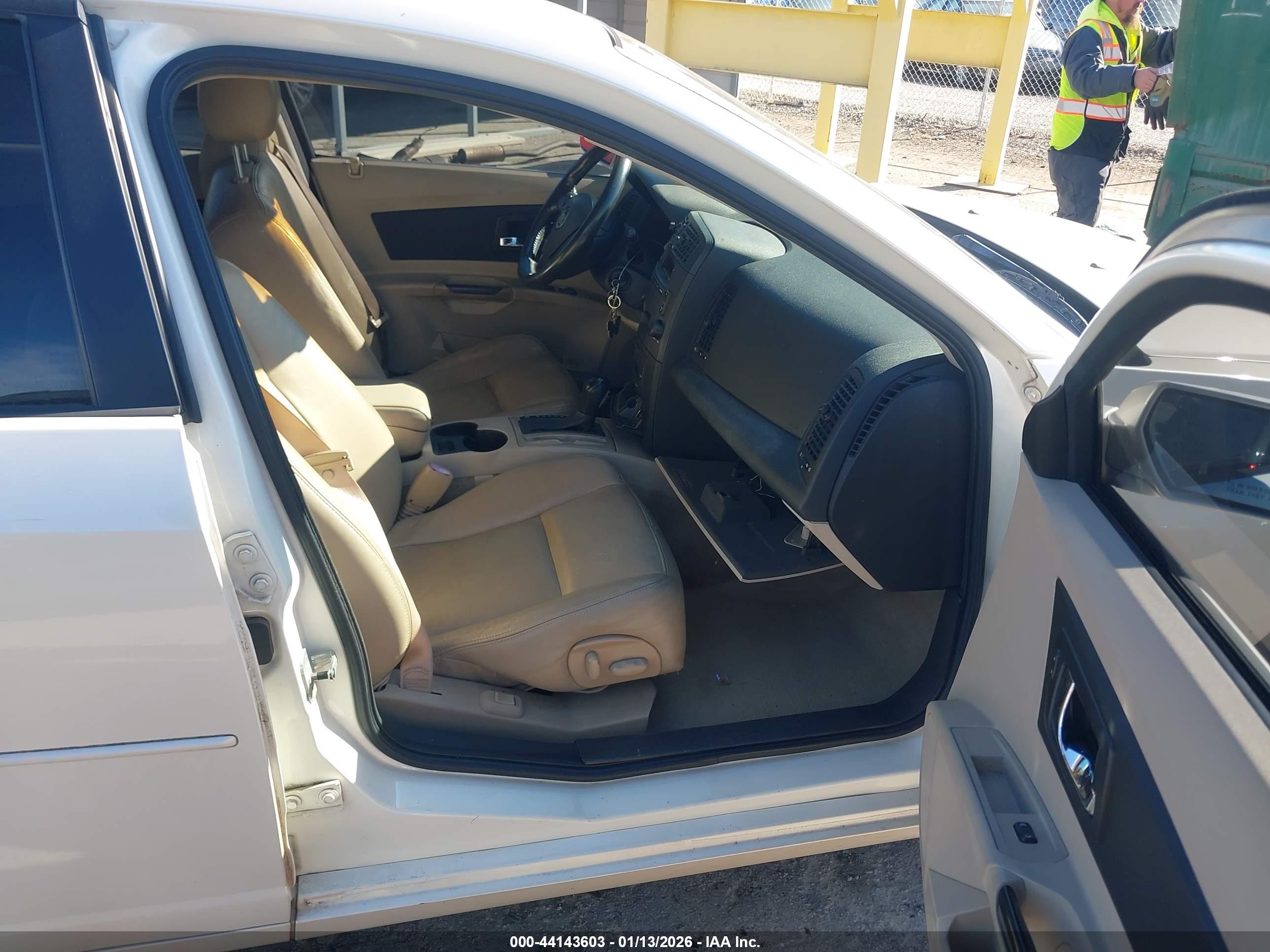 CADILLAC CTS image 5