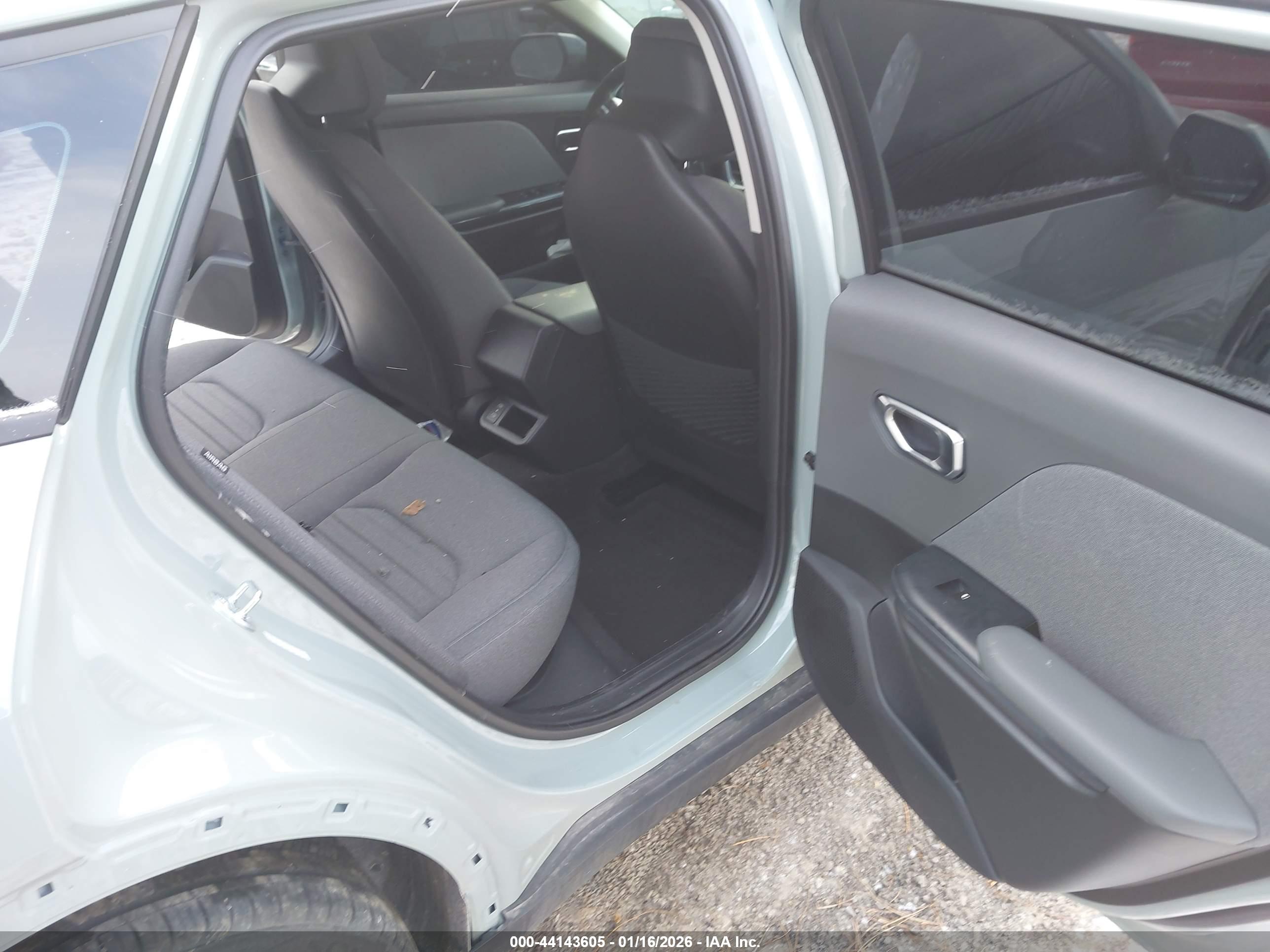 KIA K4 image 8
