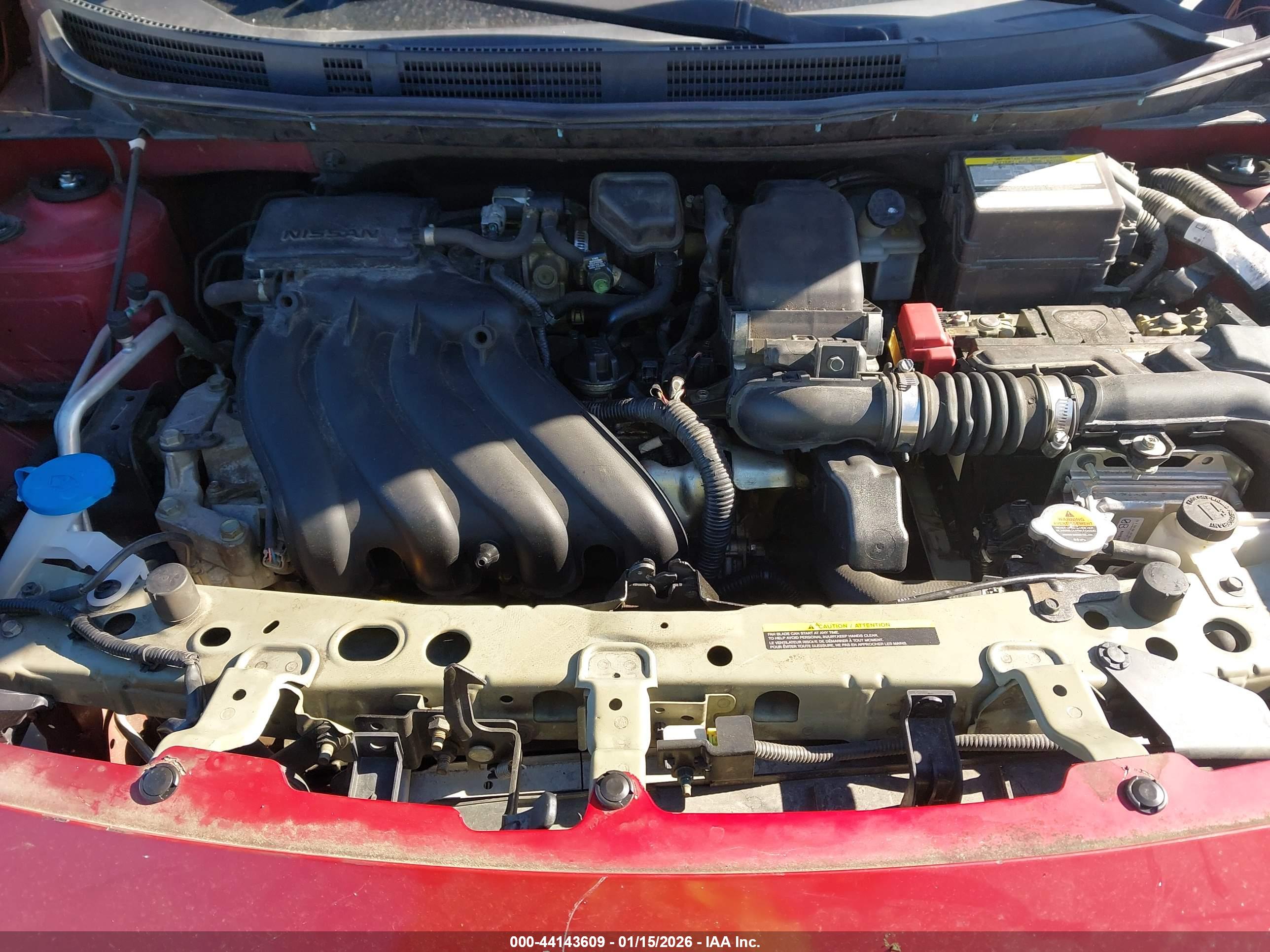 NISSAN VERSA image 10