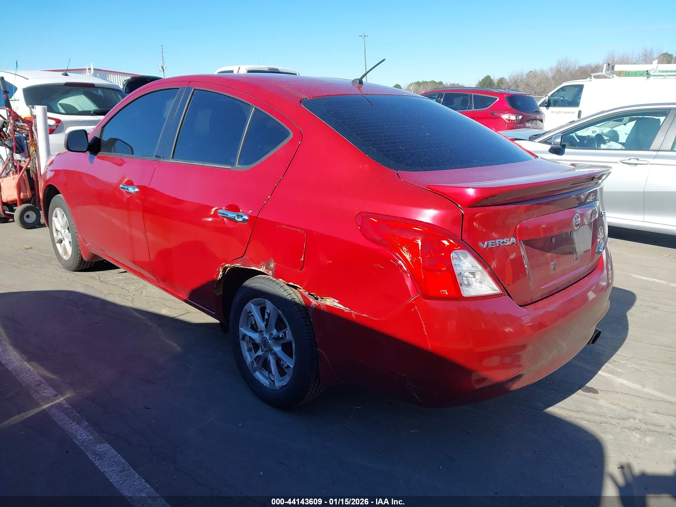 NISSAN VERSA image 3