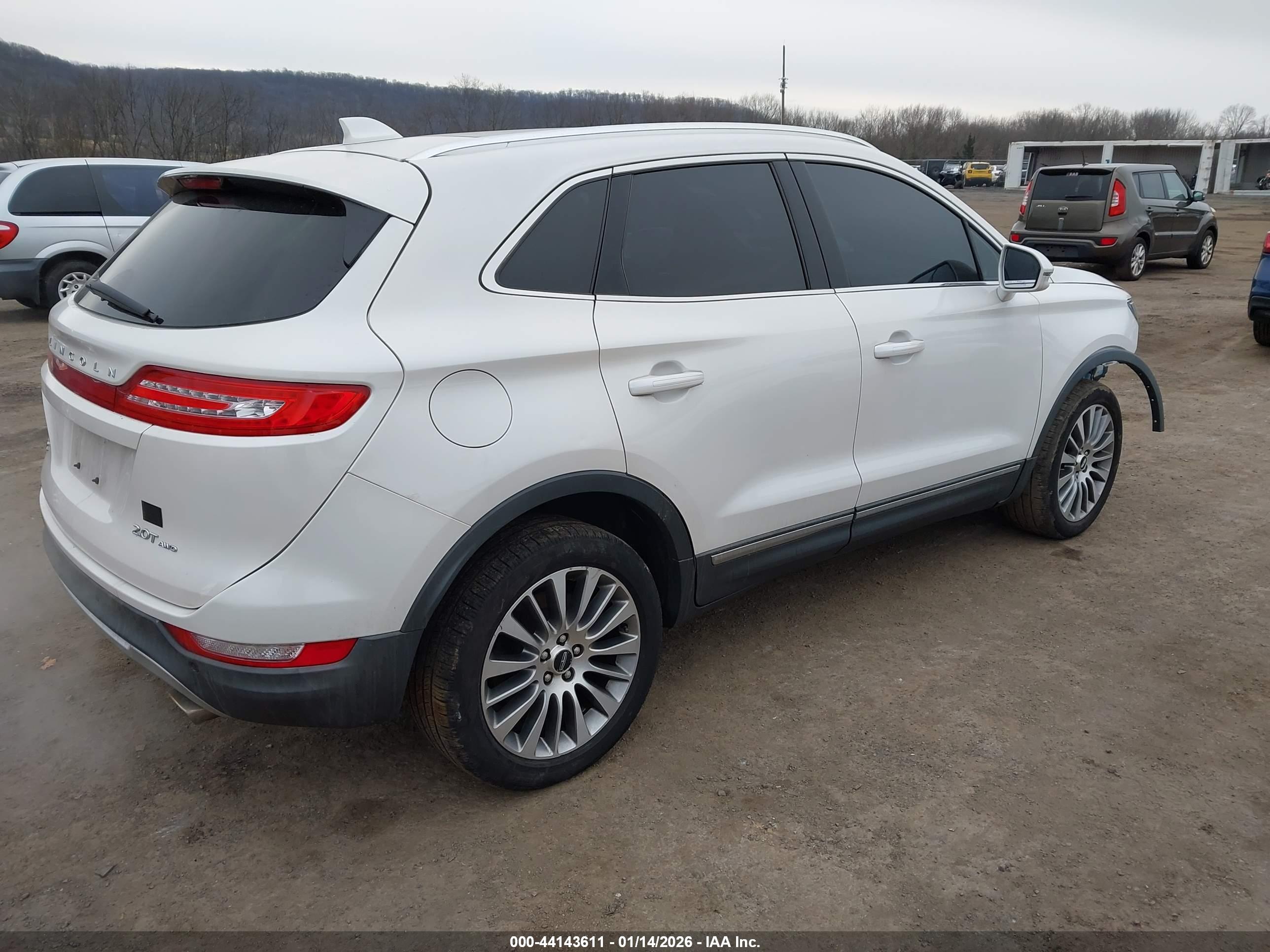 LINCOLN MKC image 4