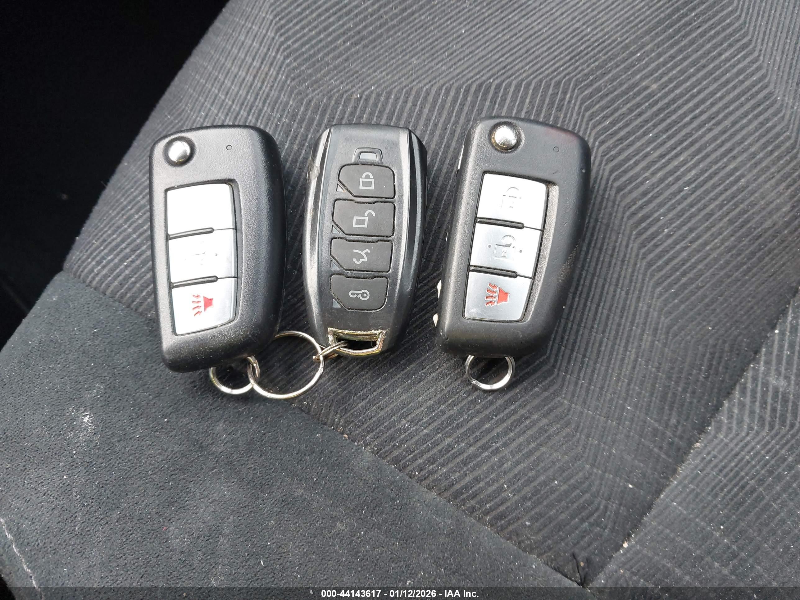 NISSAN ROGUE image 11