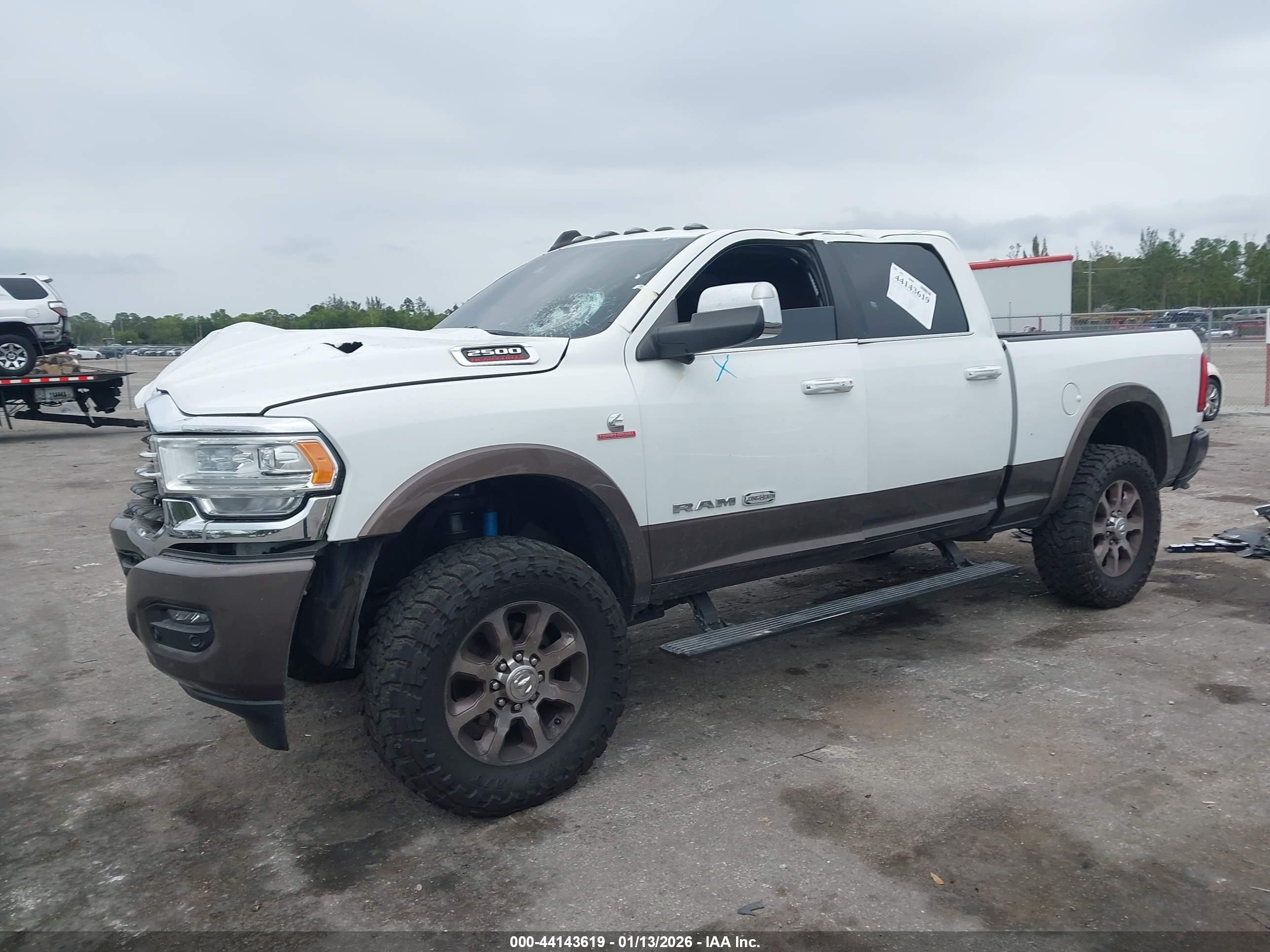 RAM 2500 image 2