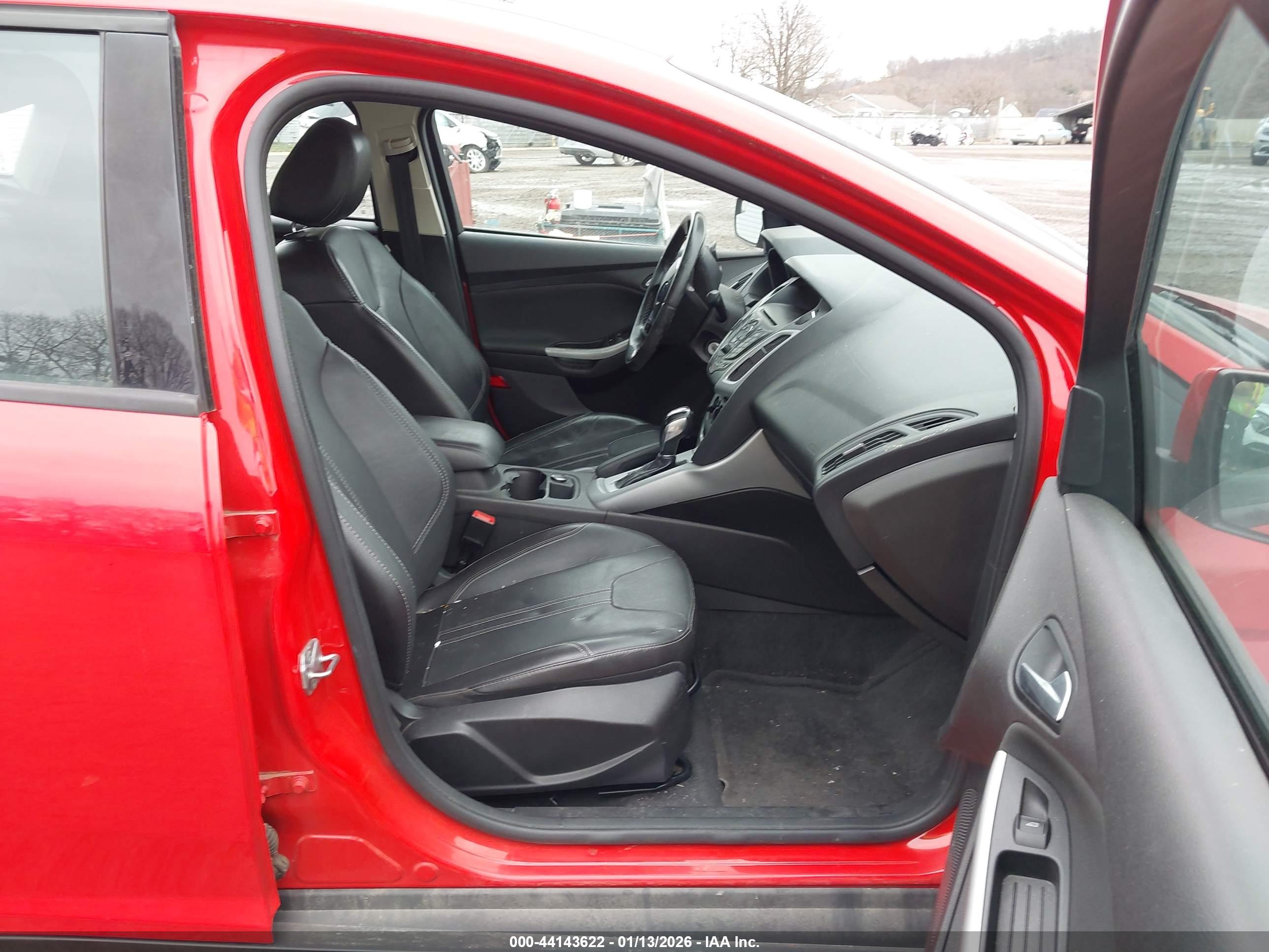 FORD FOCUS image 5