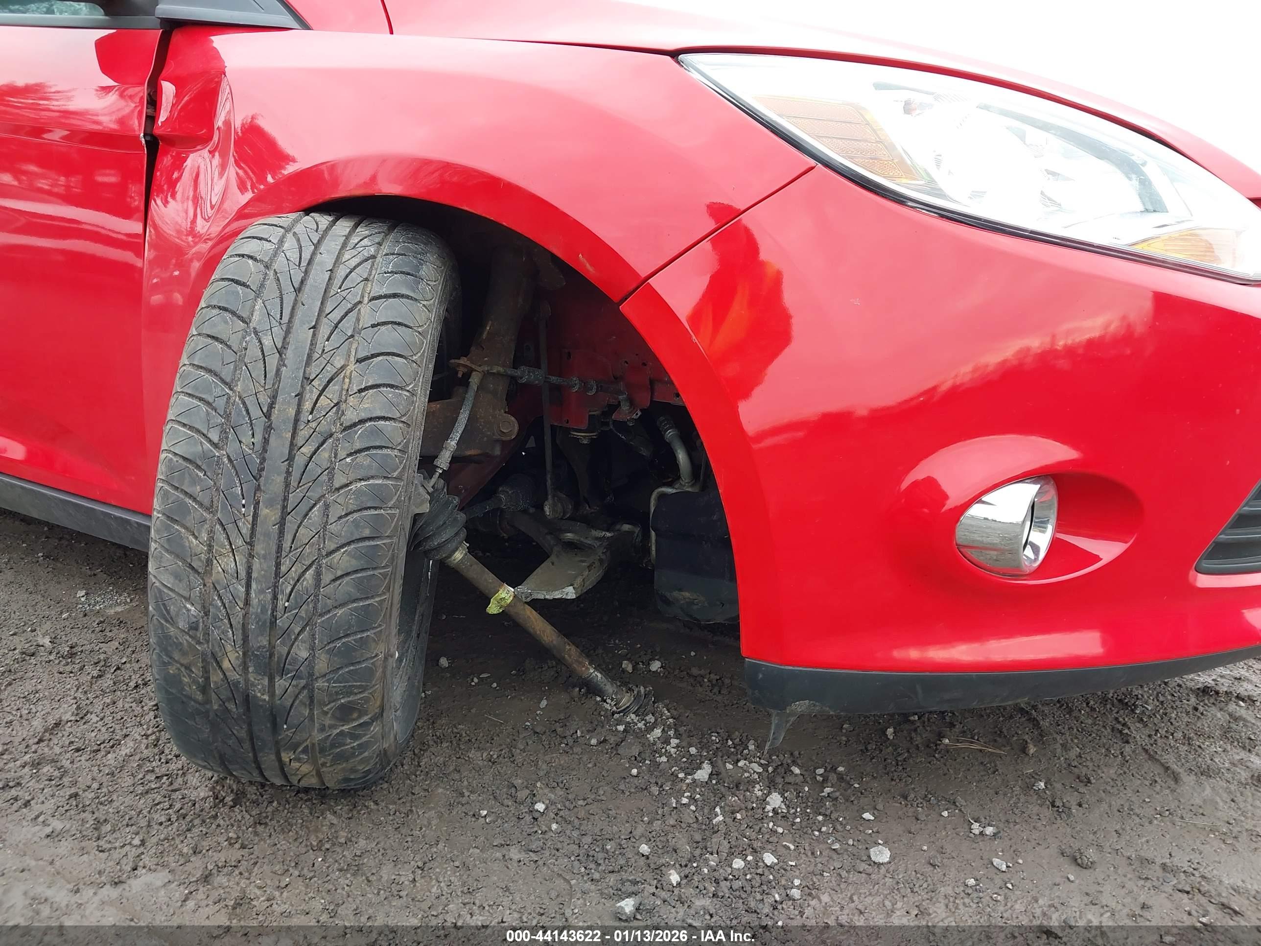 FORD FOCUS image 6